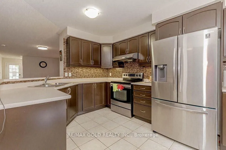 Photo 12 of 81 Bleasdale Avenue, Brampton, Northwest Brampton — HOMEH