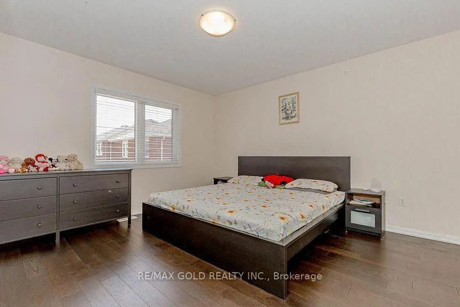 Photo 15 of 81 Bleasdale Avenue, Brampton, Northwest Brampton — HOMEH