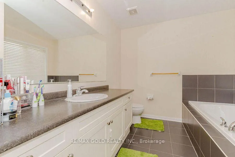 Photo 16 of 81 Bleasdale Avenue, Brampton, Northwest Brampton — HOMEH