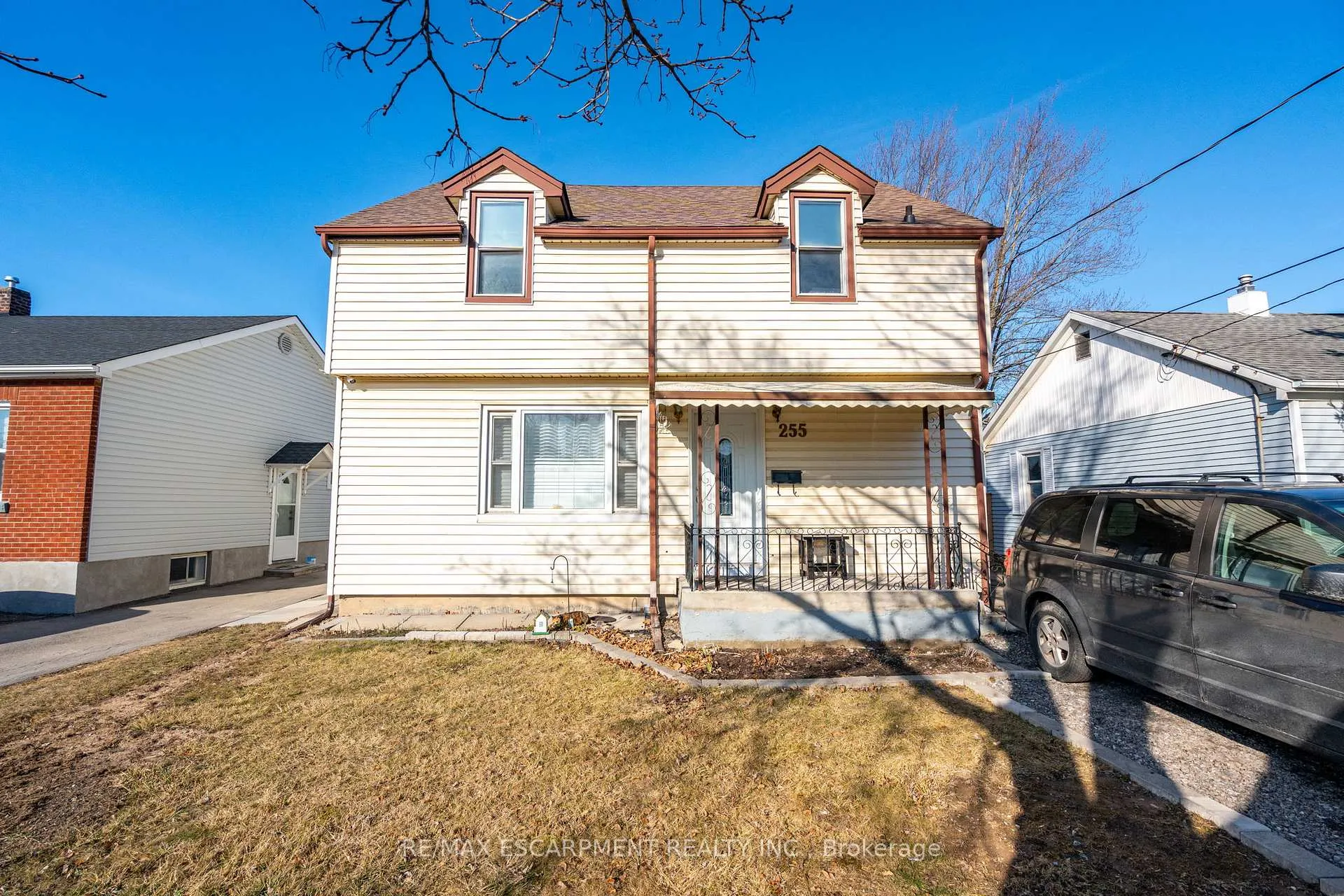 Photo 2 of Unit LOWER, 255 Wallace Avenue S, Welland, Lincoln/Crowland — HOMEH