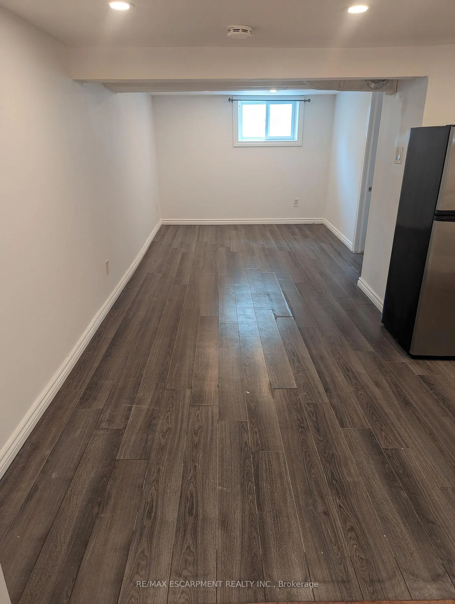Photo 5 of Unit LOWER, 255 Wallace Avenue S, Welland, Lincoln/Crowland — HOMEH