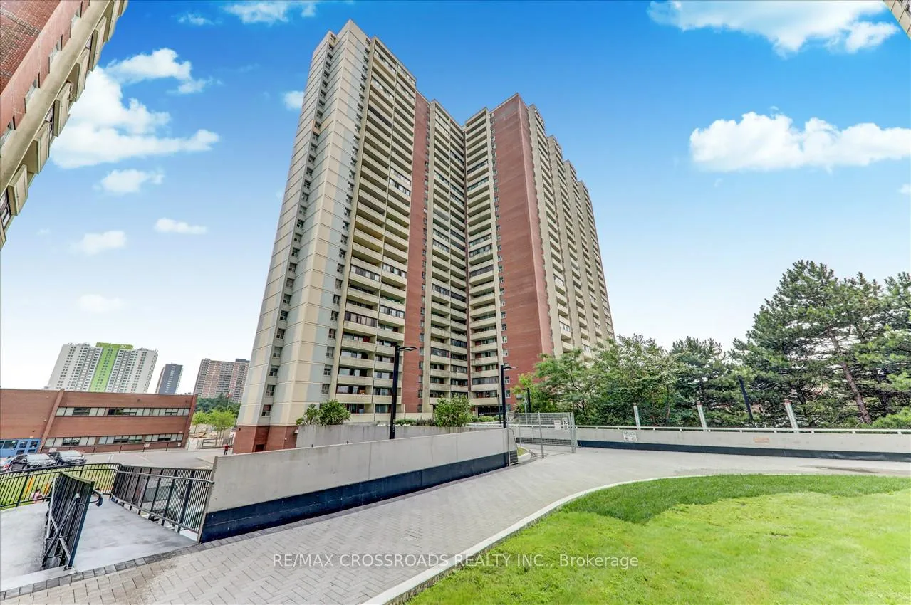 Photo 2 of Unit 910, 5 Massey Square, Toronto, Crescent Town — HOMEH