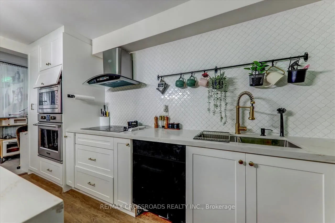 Photo 14 of Unit 910, 5 Massey Square, Toronto, Crescent Town — HOMEH