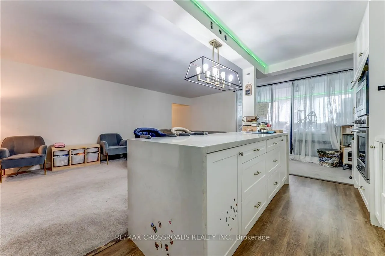 Photo 15 of Unit 910, 5 Massey Square, Toronto, Crescent Town — HOMEH