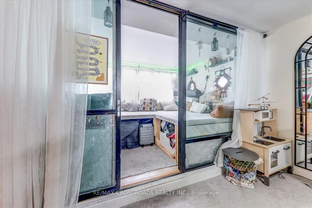 Photo 17 of Unit 910, 5 Massey Square, Toronto, Crescent Town — HOMEH