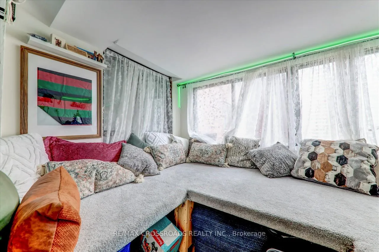 Photo 18 of Unit 910, 5 Massey Square, Toronto, Crescent Town — HOMEH