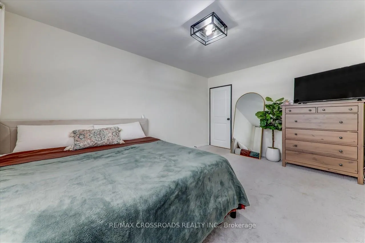 Photo 23 of Unit 910, 5 Massey Square, Toronto, Crescent Town — HOMEH