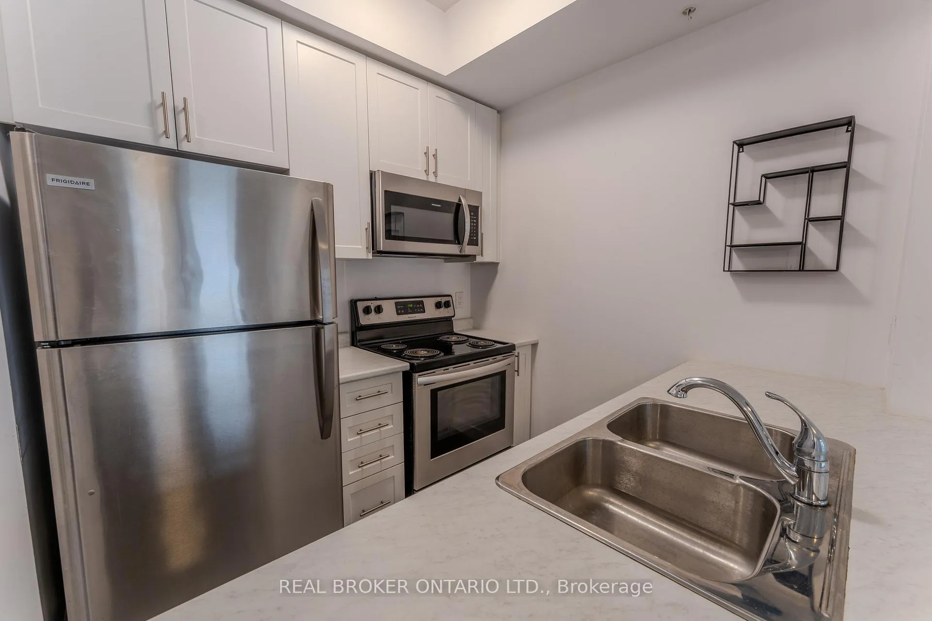 Photo 2 of Unit 703, 81 Robinson Street, Hamilton, Durand — HOMEH
