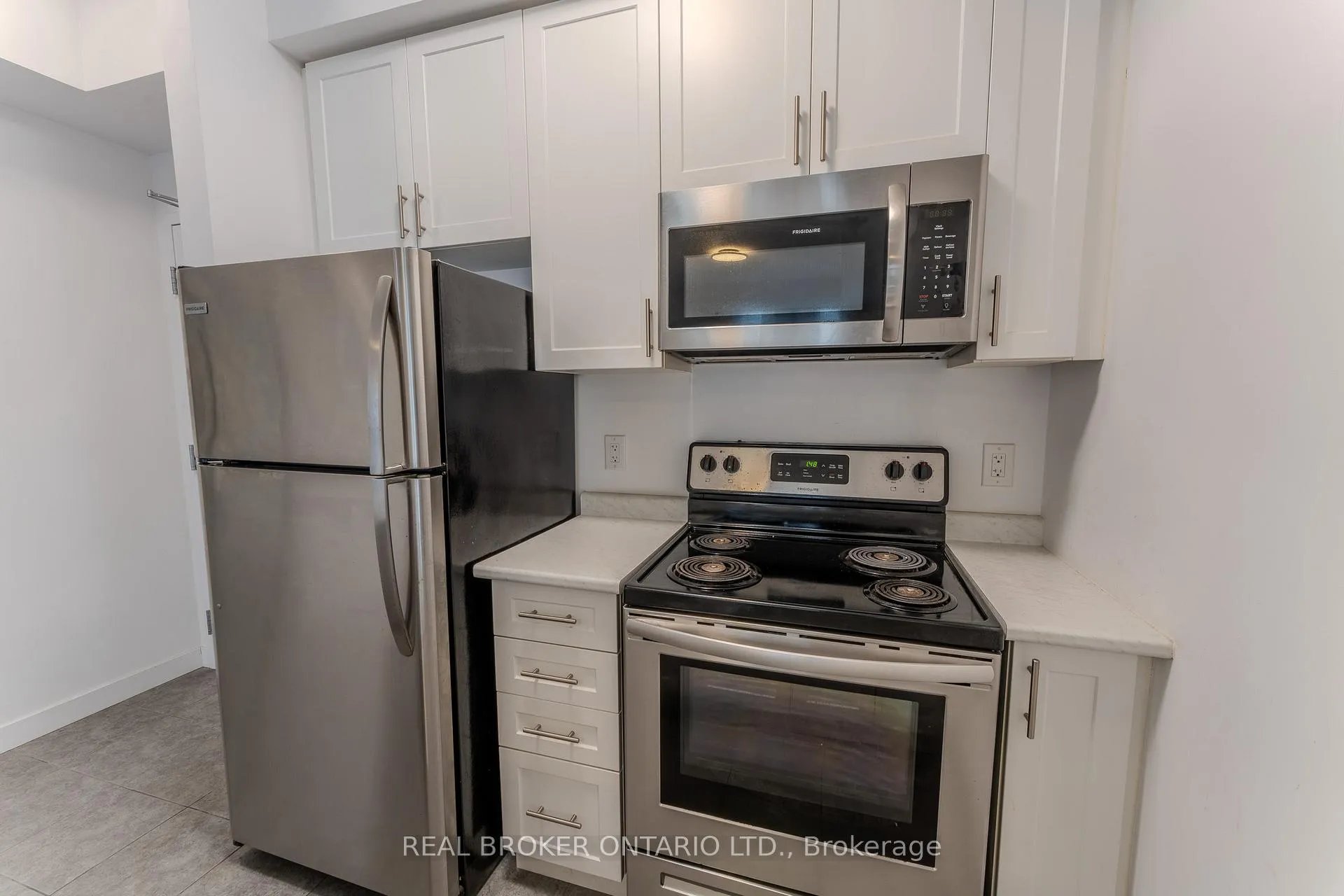 Photo 3 of Unit 703, 81 Robinson Street, Hamilton, Durand — HOMEH