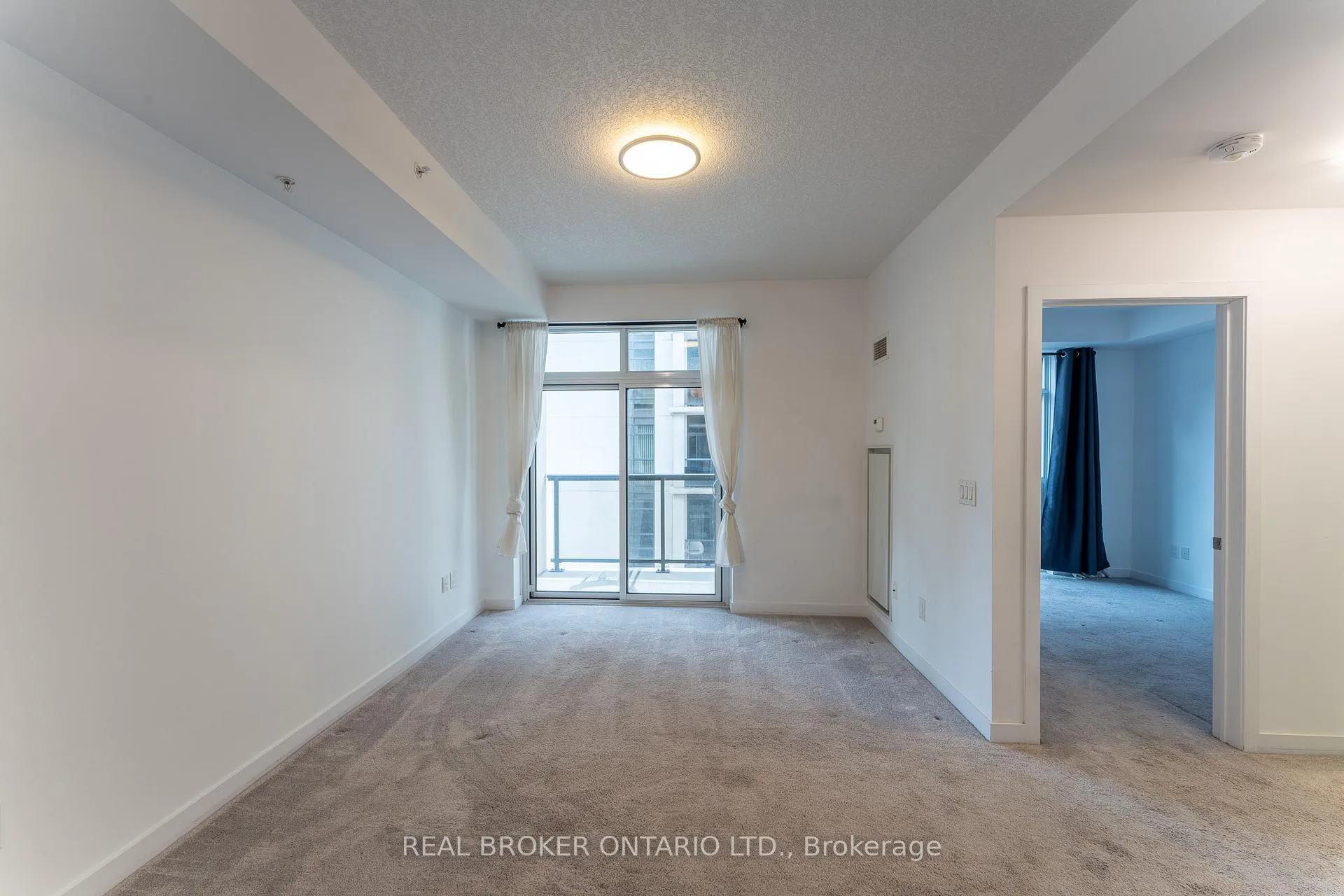 Photo 10 of Unit 703, 81 Robinson Street, Hamilton, Durand — HOMEH
