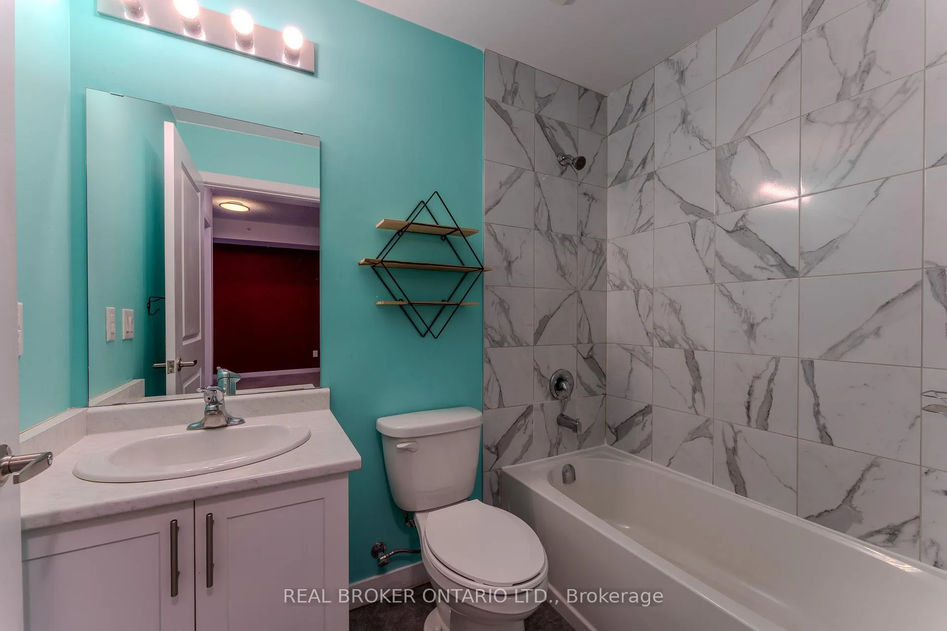 Photo 11 of Unit 703, 81 Robinson Street, Hamilton, Durand — HOMEH
