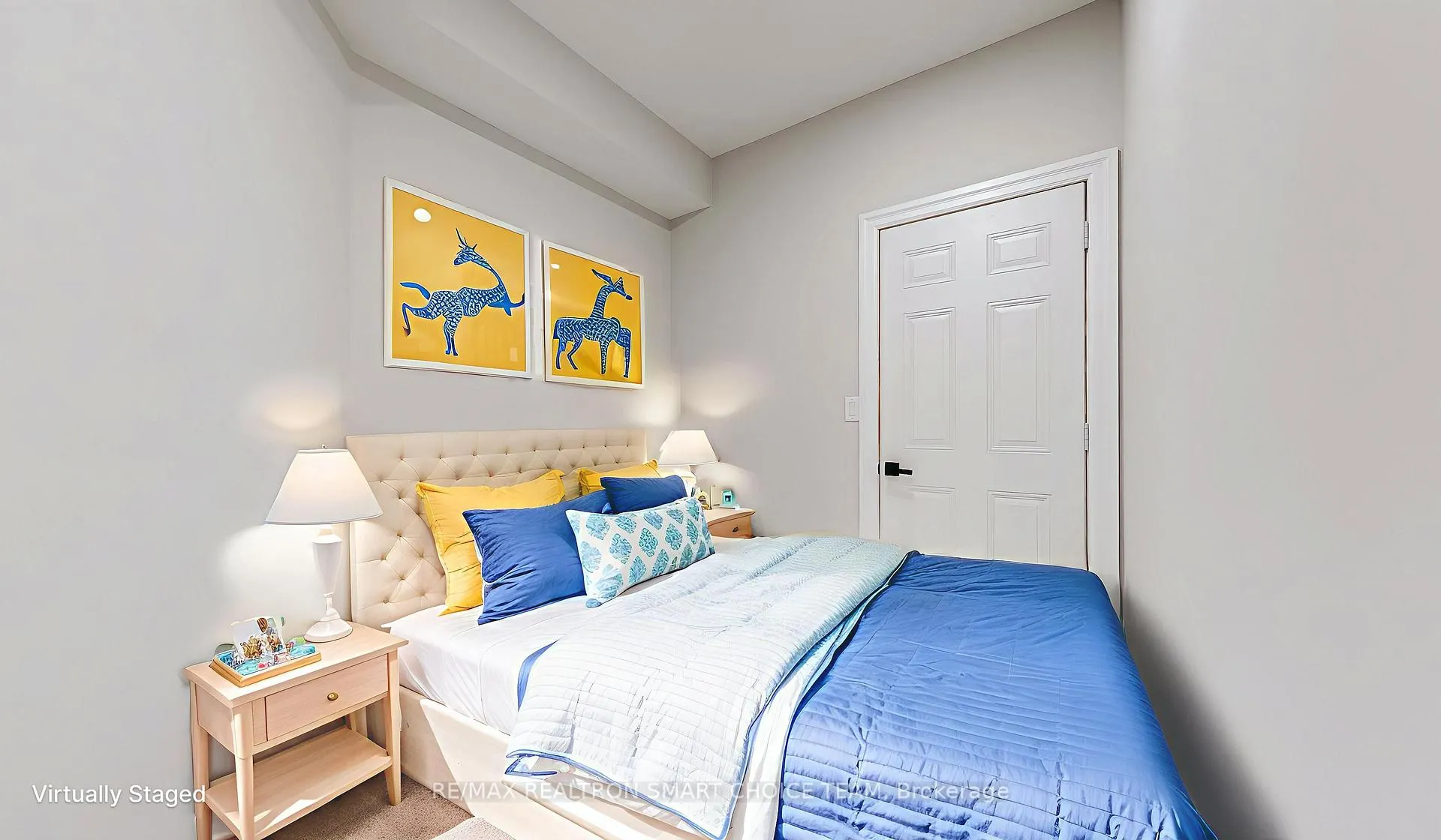 Photo 17 of Unit Bsmt, 87 Black Walnut Court, Aurora, Aurora Estates — HOMEH