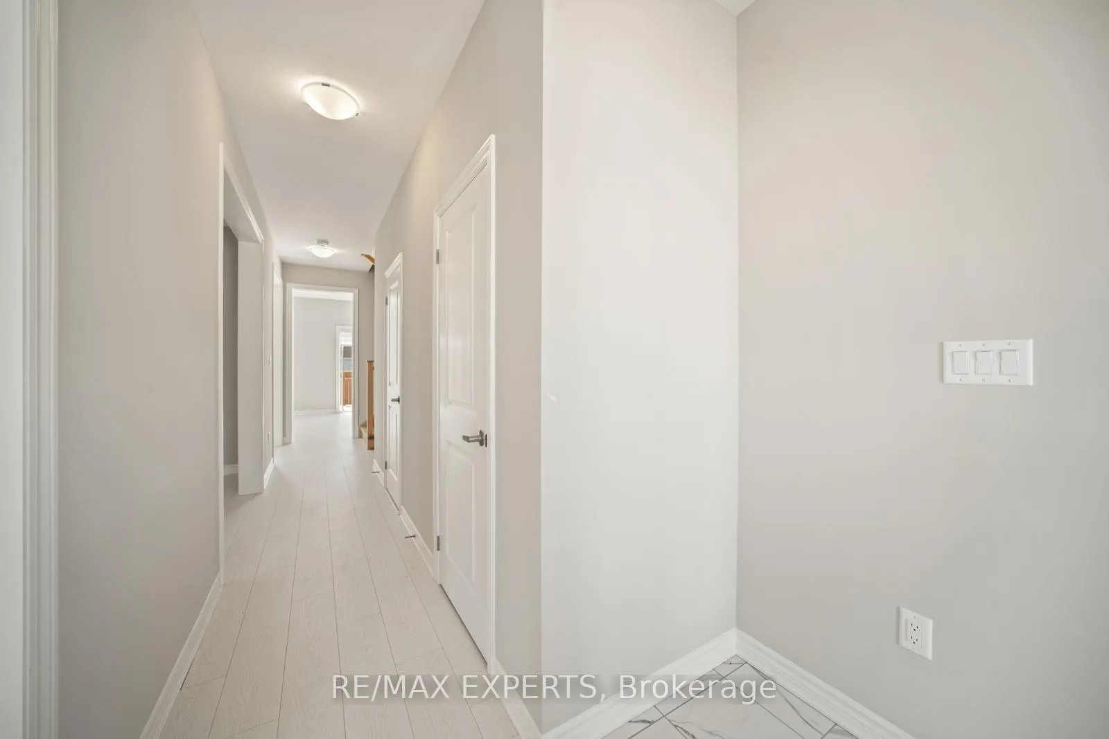 Photo 5 of 216 Cubitt Street, Clearview, Stayner — HOMEH