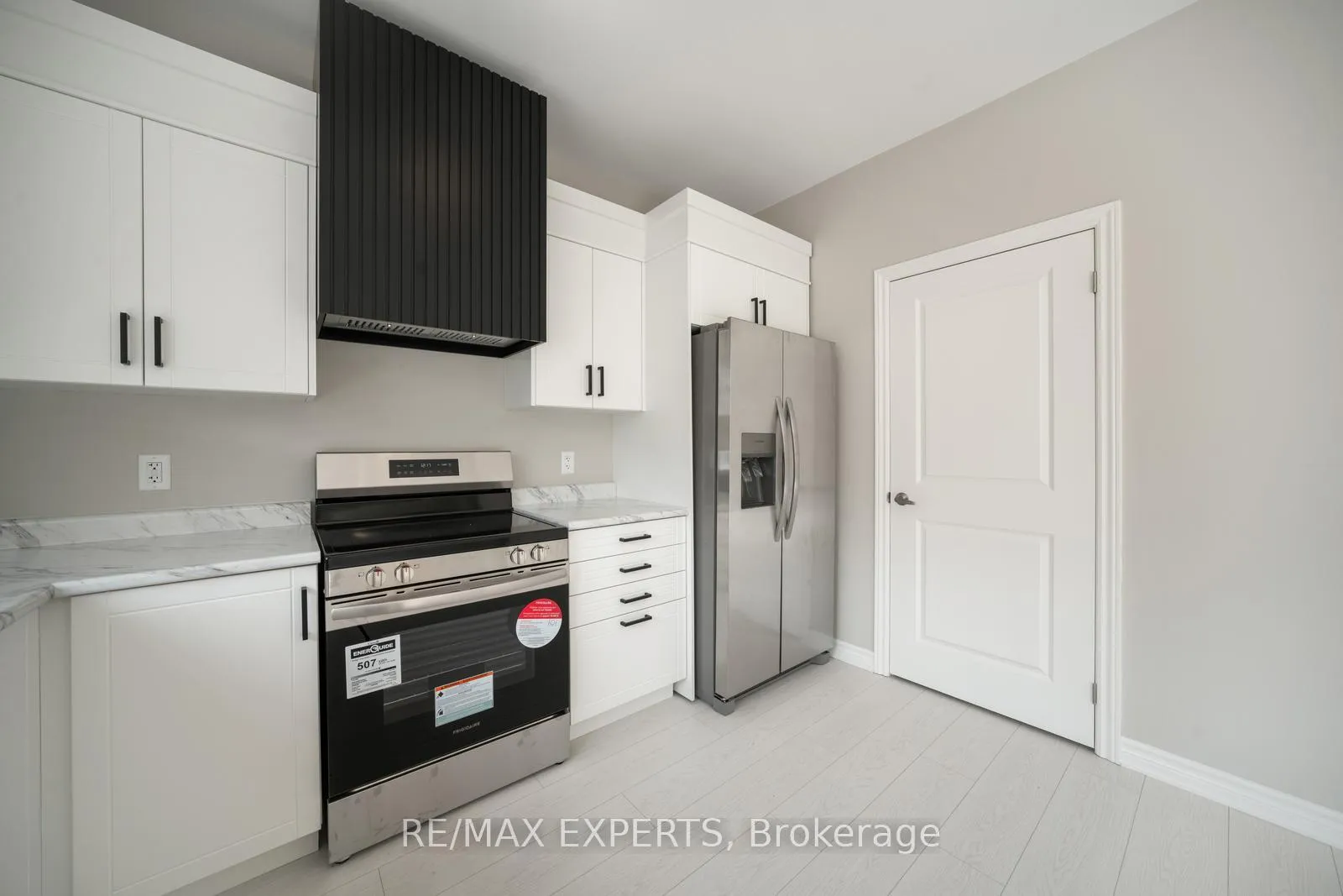 Photo 14 of 216 Cubitt Street, Clearview, Stayner — HOMEH