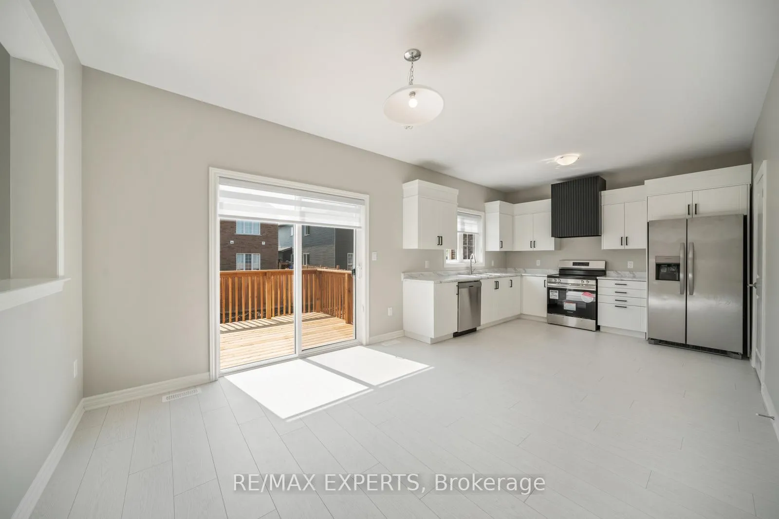 Photo 15 of 216 Cubitt Street, Clearview, Stayner — HOMEH