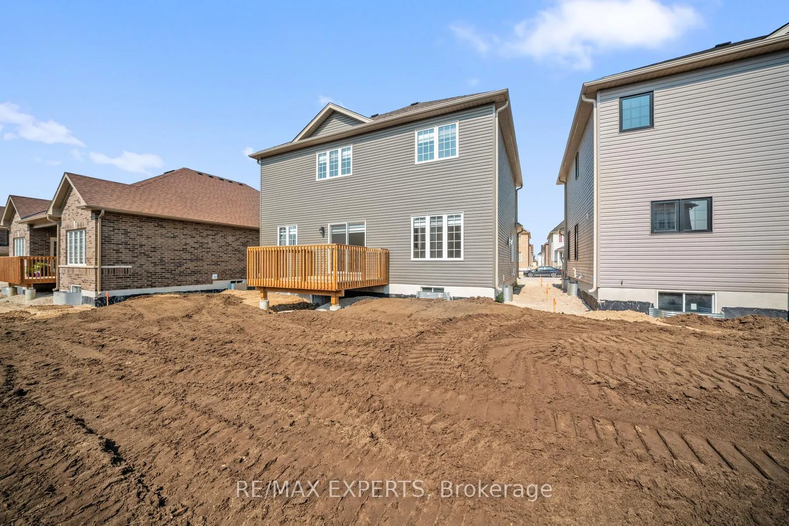 Photo 39 of 216 Cubitt Street, Clearview, Stayner — HOMEH