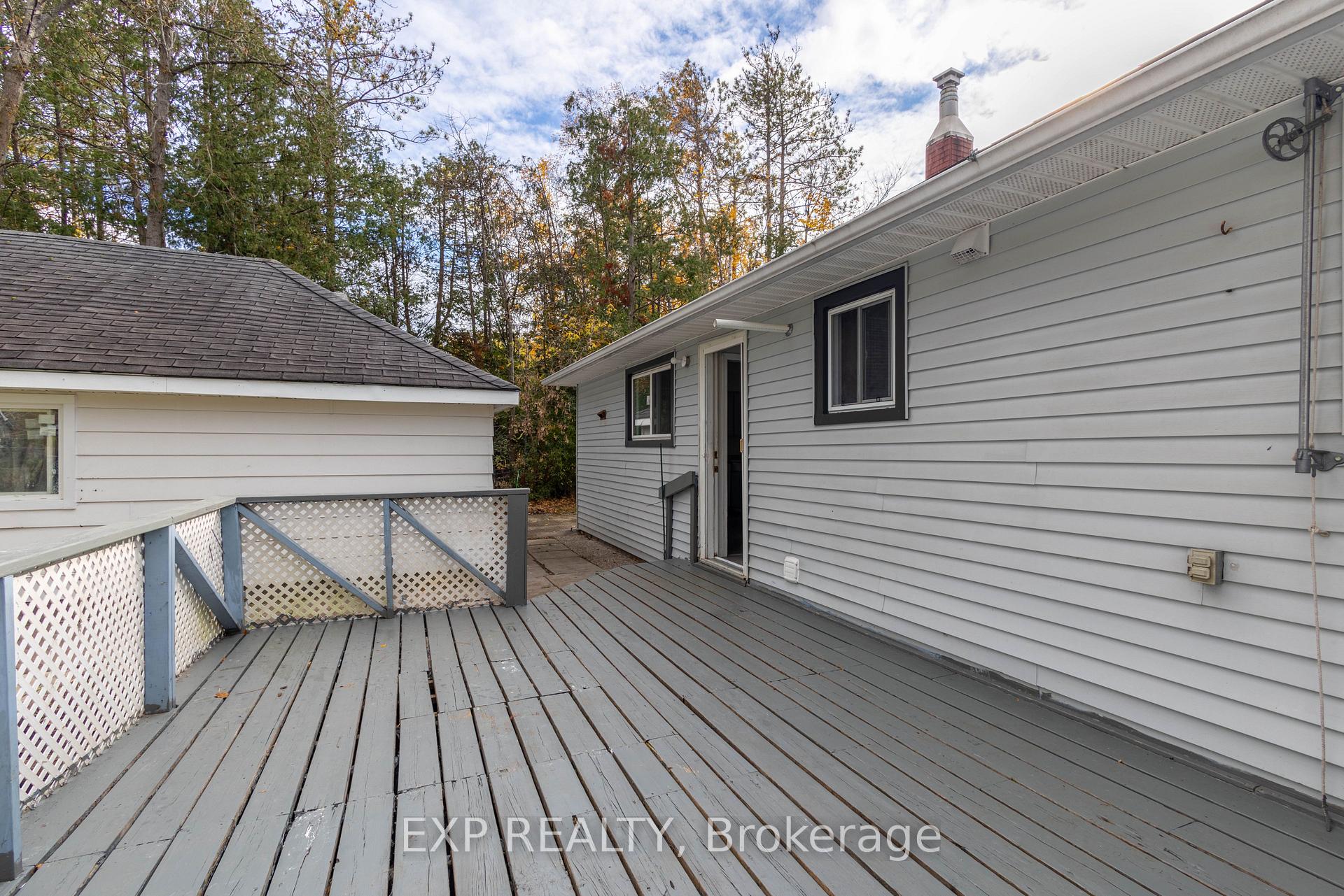 Photo 16 of 23 Grew Boulevard, Georgina, Sutton & Jackson's Point — HOMEH