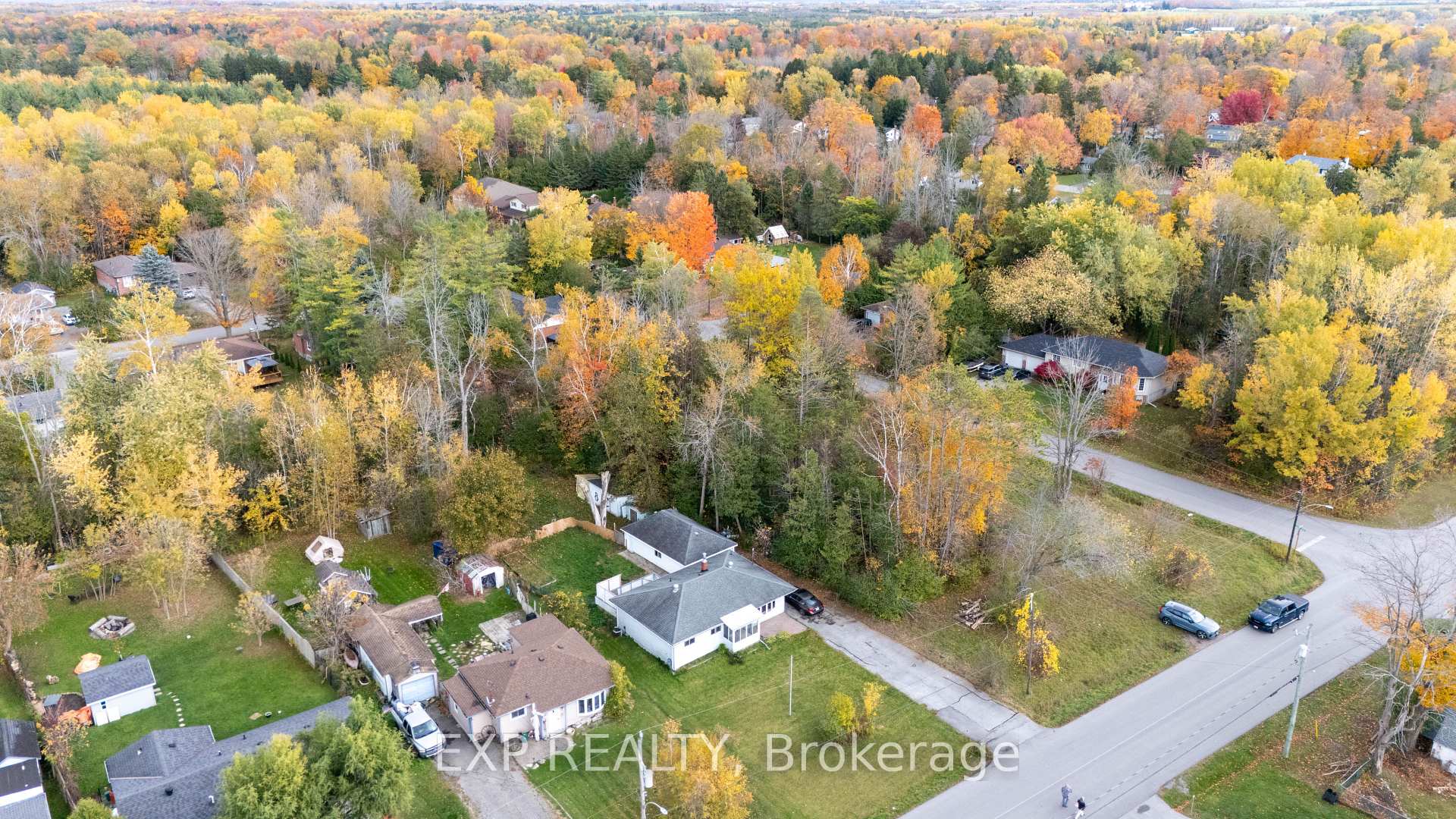 Photo 25 of 23 Grew Boulevard, Georgina, Sutton & Jackson's Point — HOMEH
