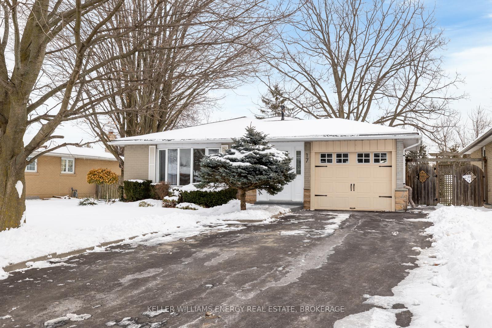 Photo 1 of 17 Gregory Road, Ajax, South East — HOMEH