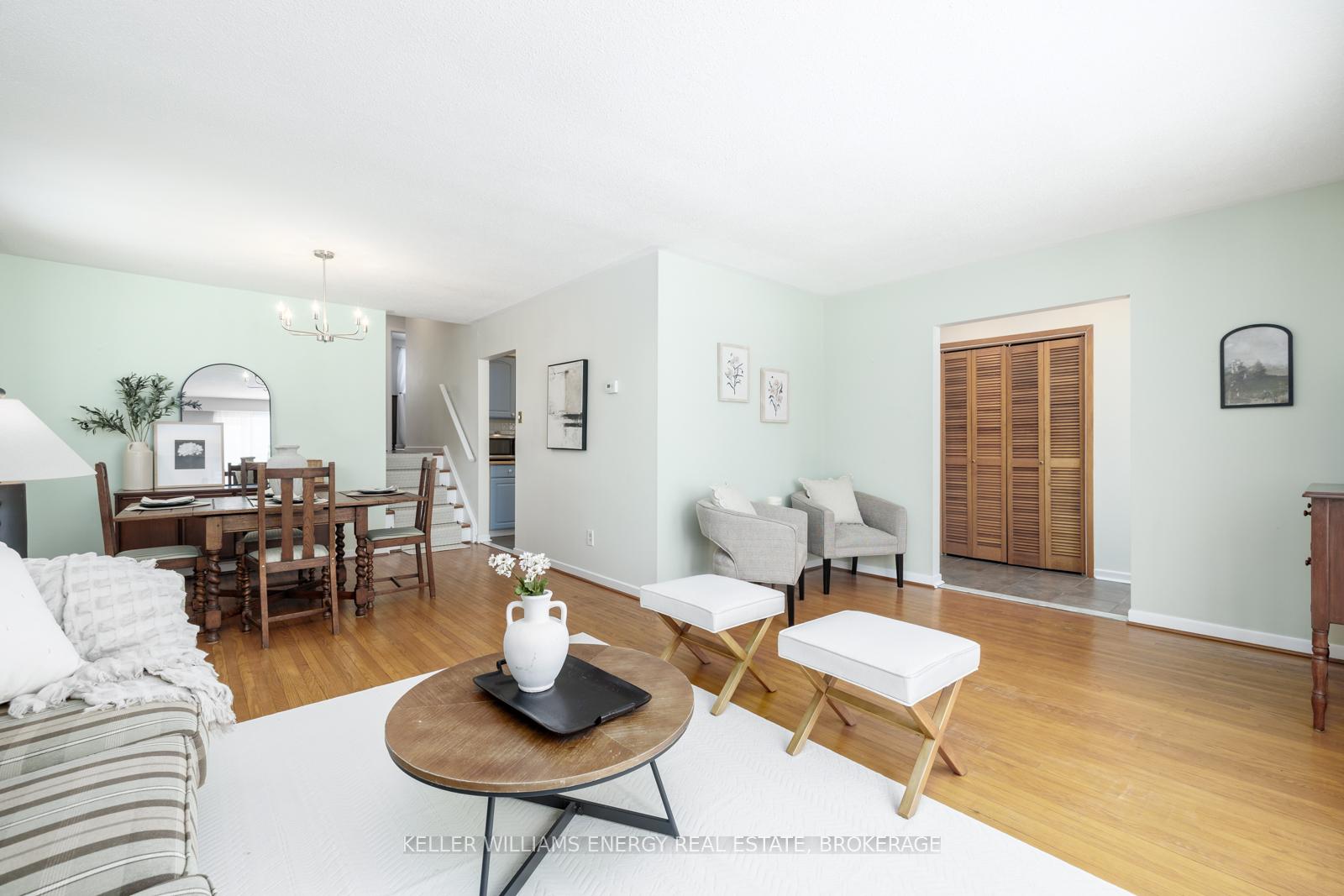 Photo 7 of 17 Gregory Road, Ajax, South East — HOMEH