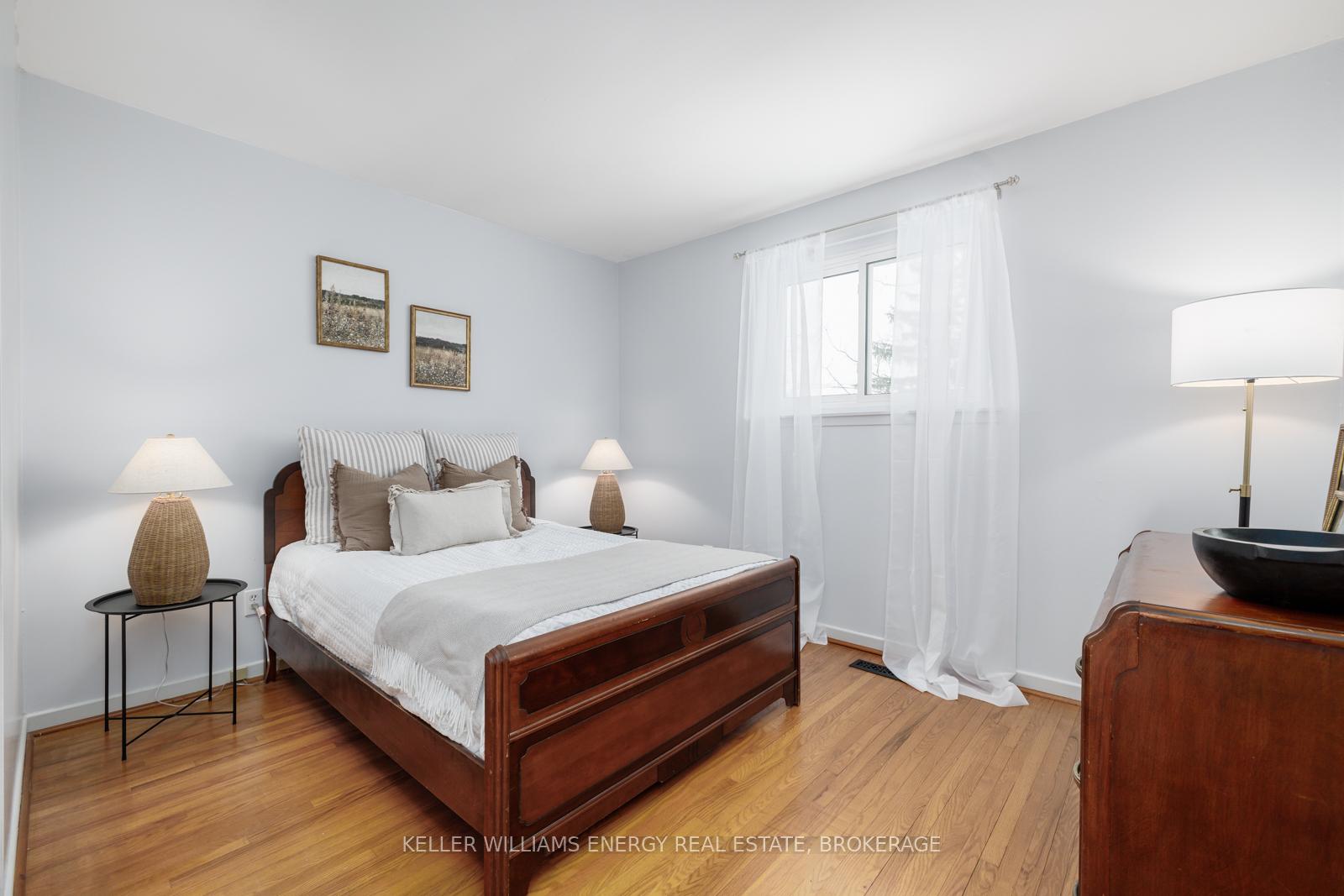 Photo 18 of 17 Gregory Road, Ajax, South East — HOMEH