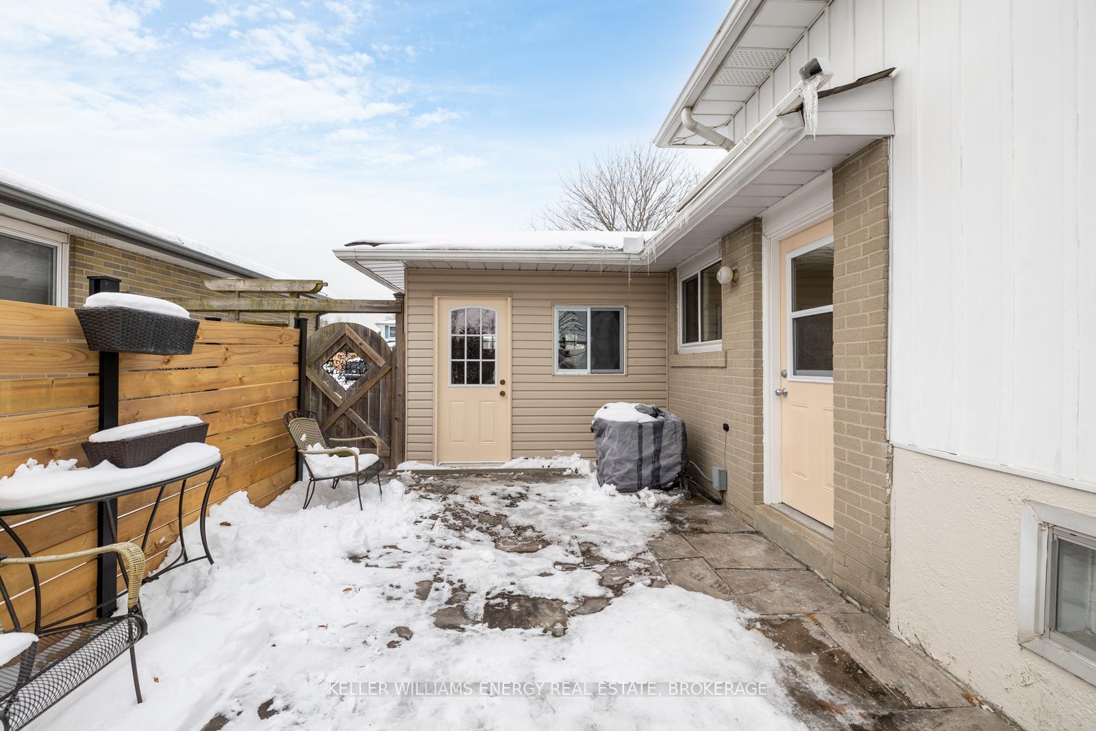 Photo 32 of 17 Gregory Road, Ajax, South East — HOMEH