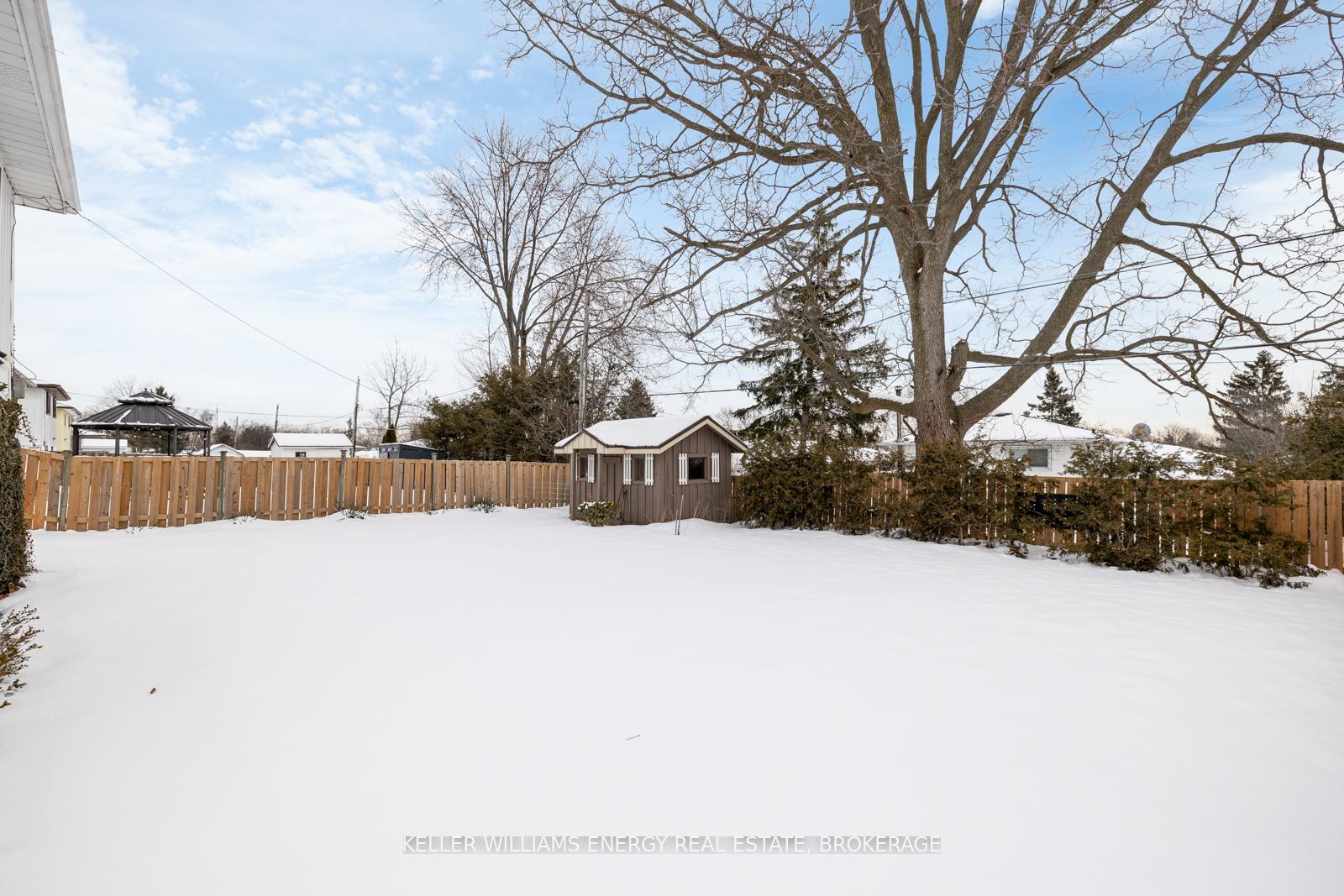 Photo 33 of 17 Gregory Road, Ajax, South East — HOMEH