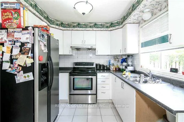 Photo 5 of Unit Upper, 36 Eagleridge Drive, Brampton, Sandringham-Wellington — HOMEH