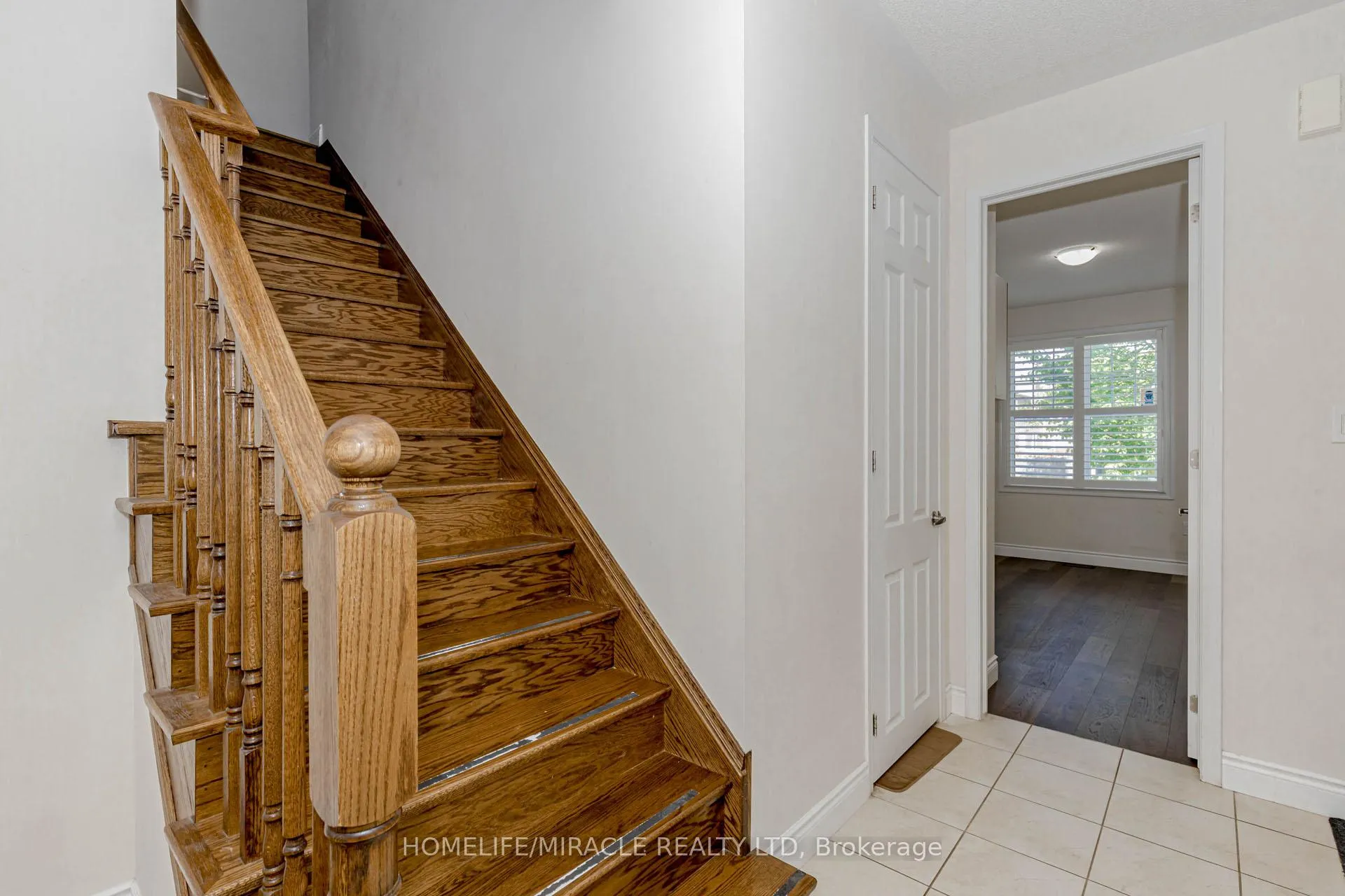 Photo 19 of 19 Bannister Crescent, Brampton, Northwest Brampton — HOMEH