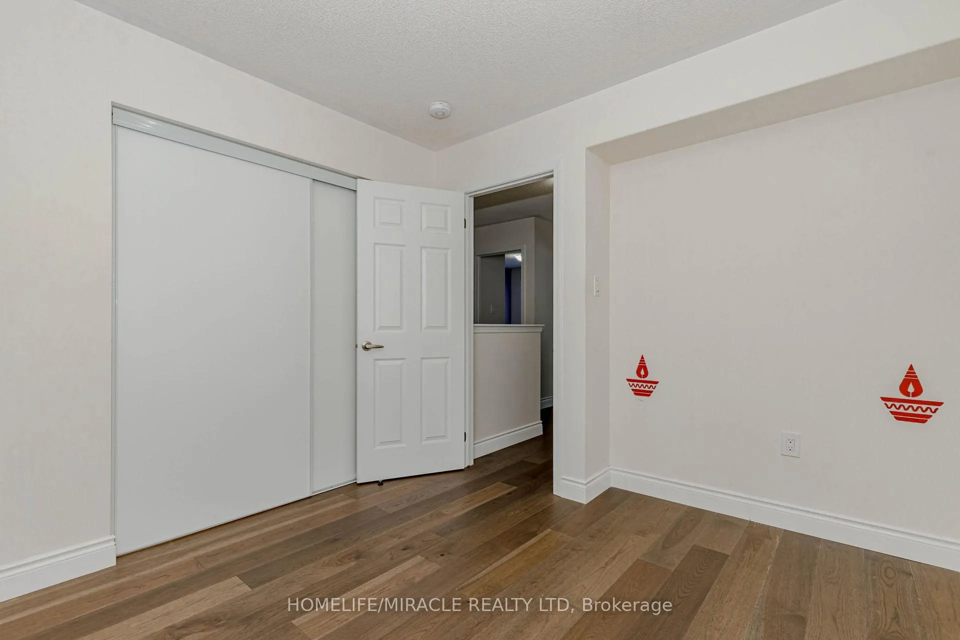 Photo 32 of 19 Bannister Crescent, Brampton, Northwest Brampton — HOMEH