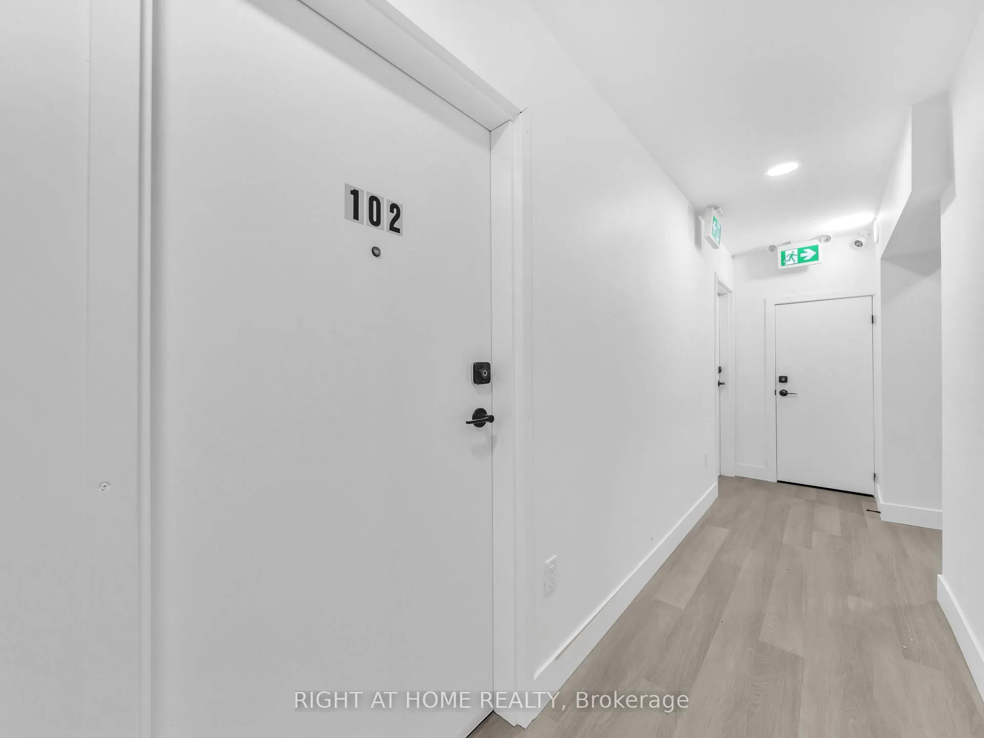 Photo 4 of Unit 102, 1804 Drouillard Road, Windsor — HOMEH