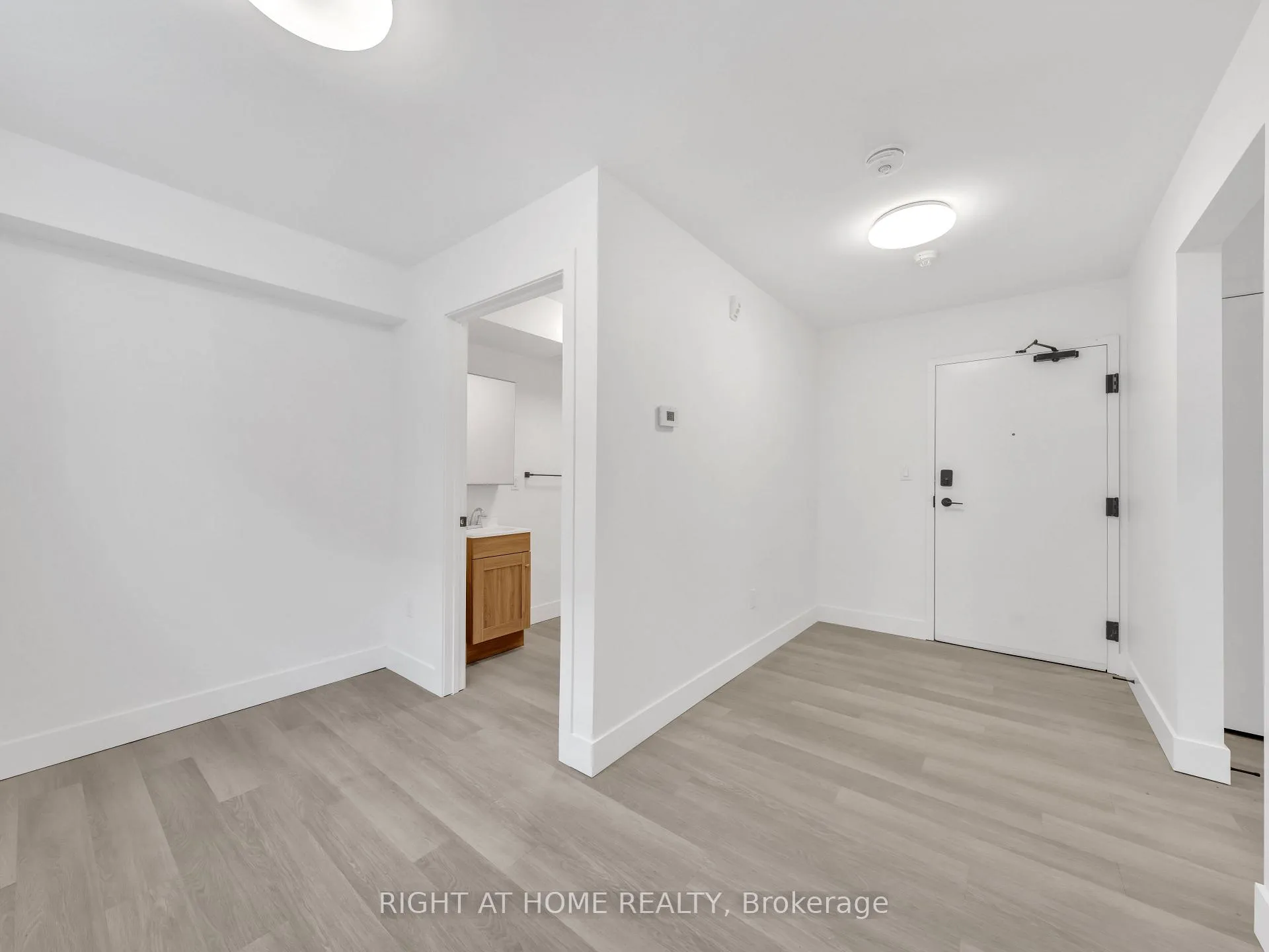 Photo 6 of Unit 102, 1804 Drouillard Road, Windsor — HOMEH