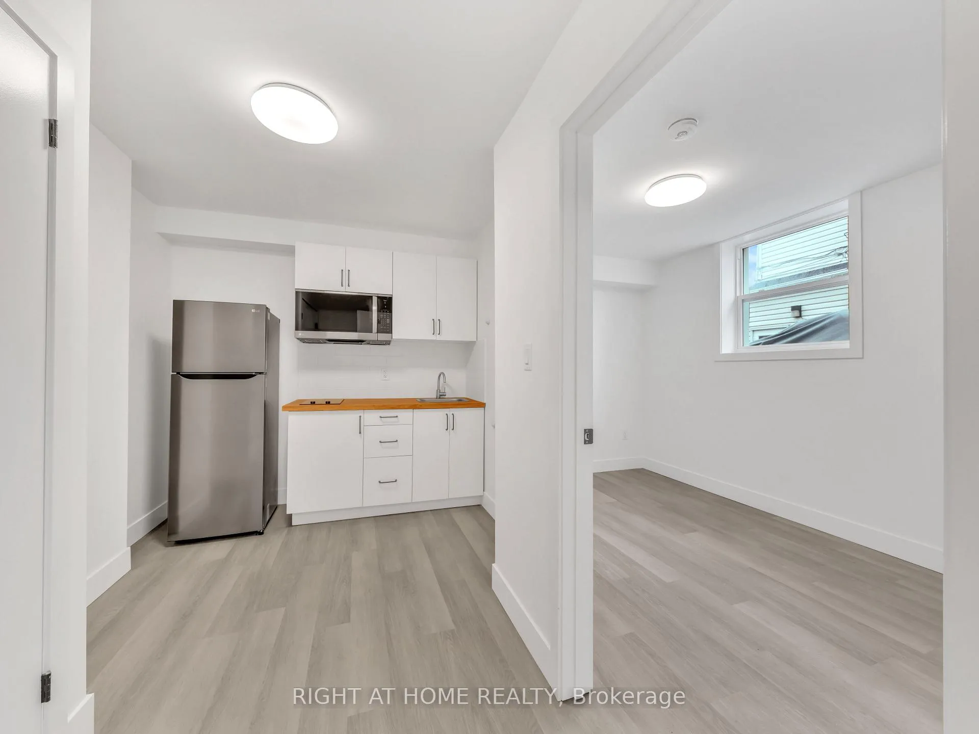 Photo 11 of Unit 102, 1804 Drouillard Road, Windsor — HOMEH