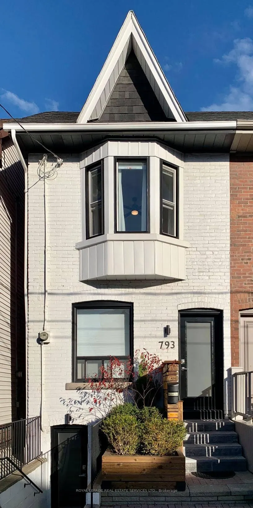 Front of Unit 1, 793 Pape Avenue