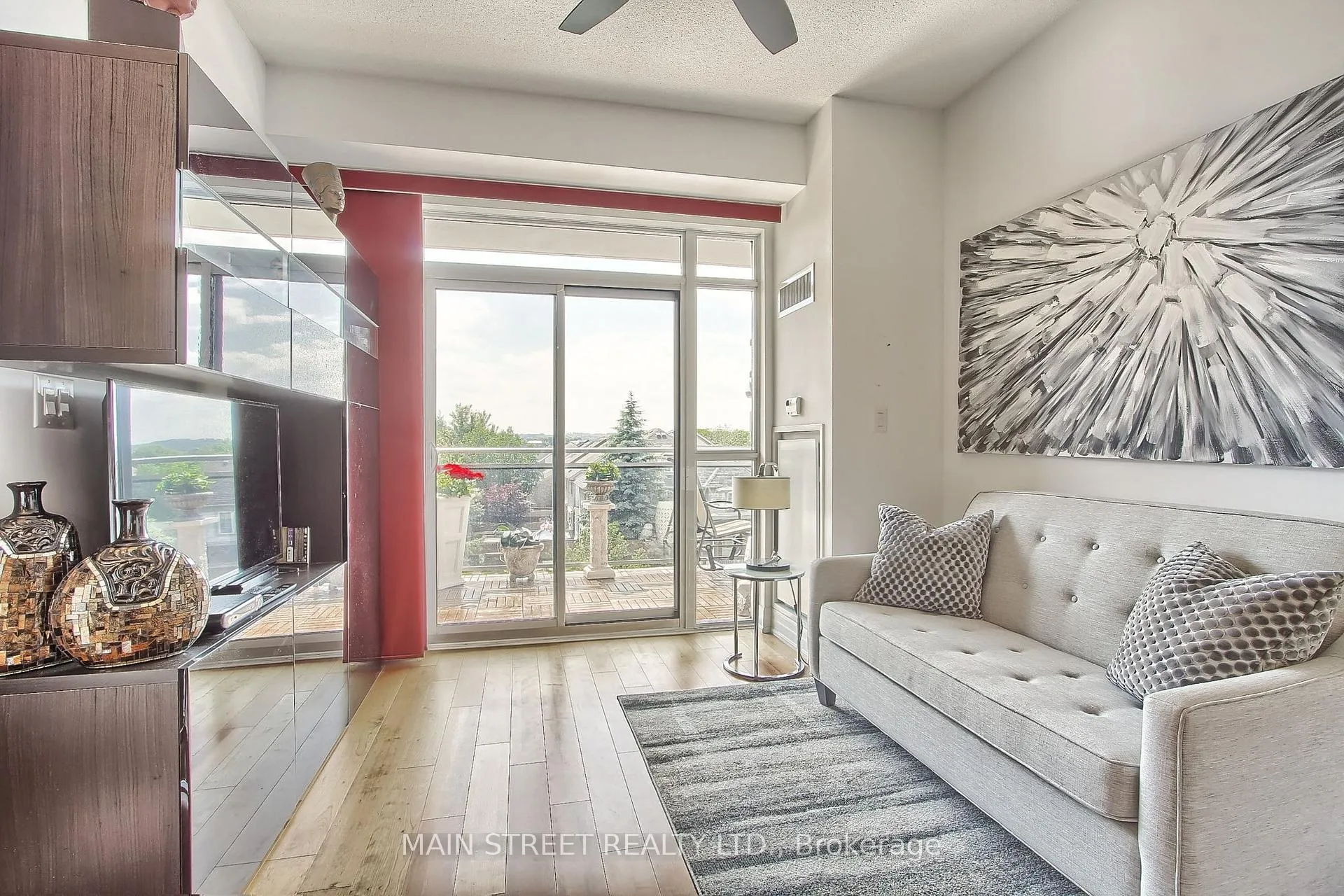 Photo 15 of Unit 320, 111 Civic Square Gate W, Aurora, Bayview Wellington — HOMEH