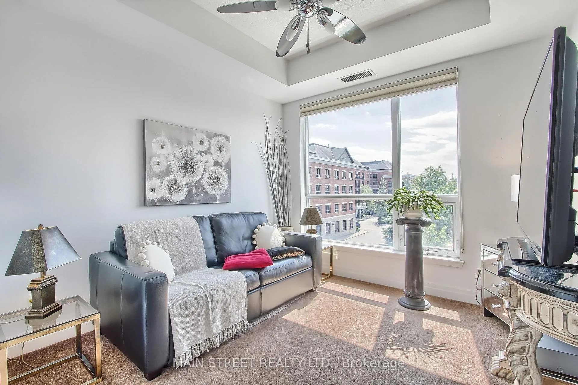 Photo 22 of Unit 320, 111 Civic Square Gate W, Aurora, Bayview Wellington — HOMEH