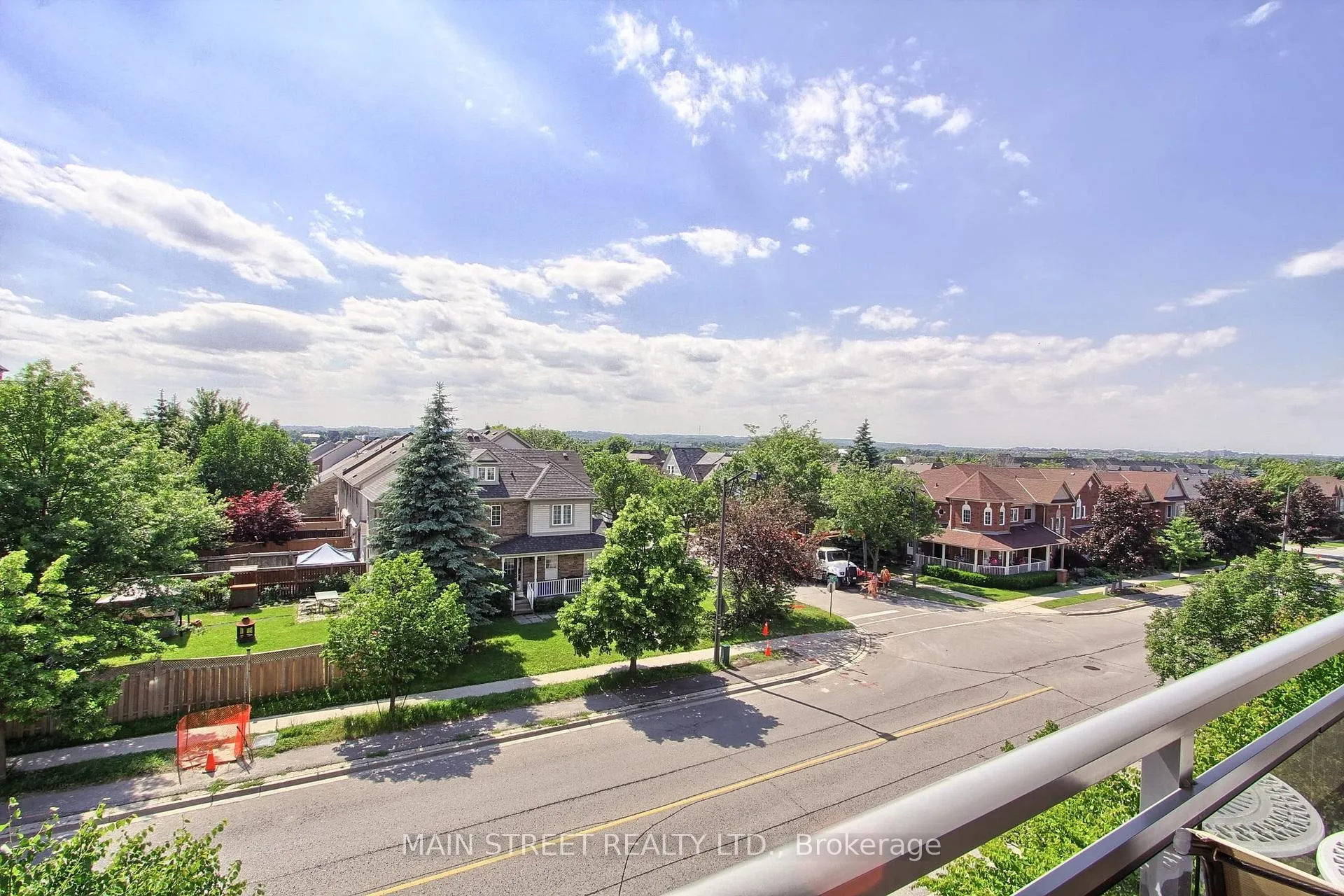 Photo 30 of Unit 320, 111 Civic Square Gate W, Aurora, Bayview Wellington — HOMEH