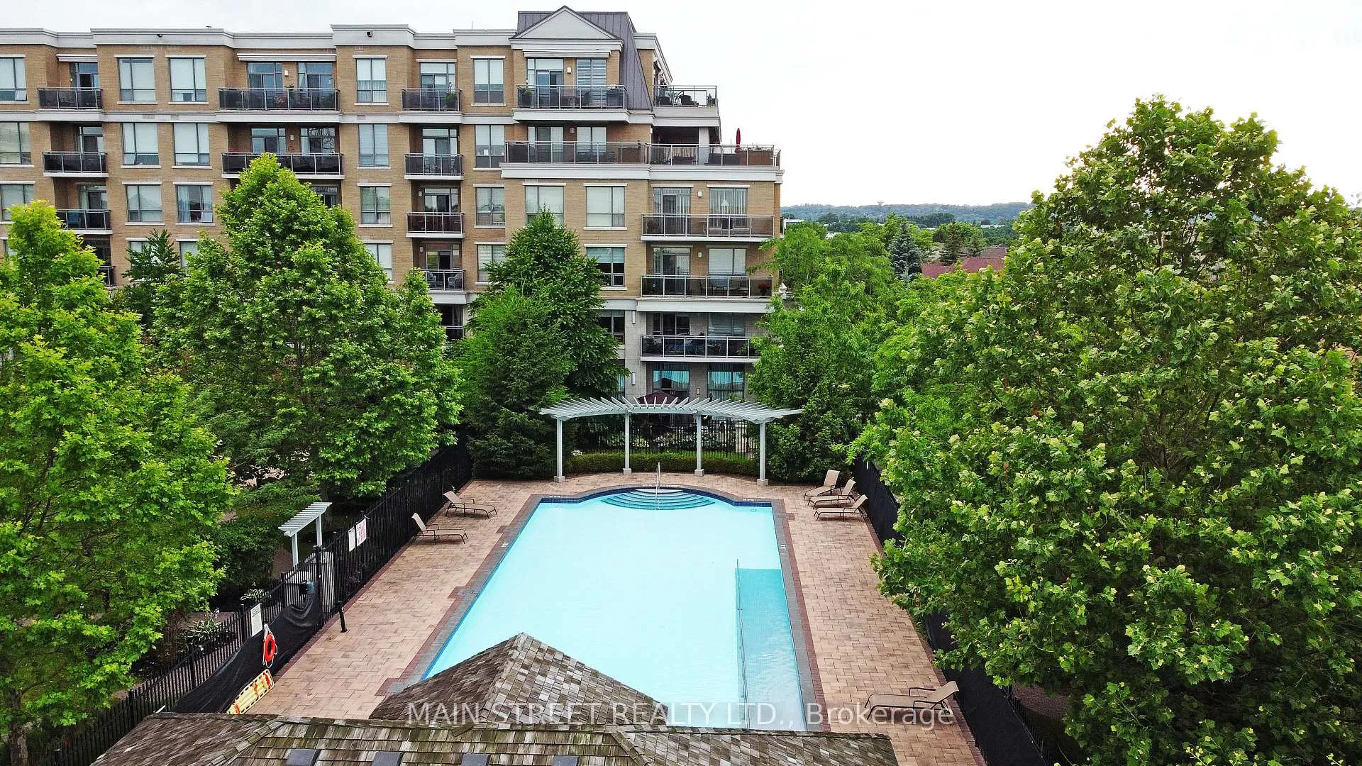 Photo 38 of Unit 320, 111 Civic Square Gate W, Aurora, Bayview Wellington — HOMEH