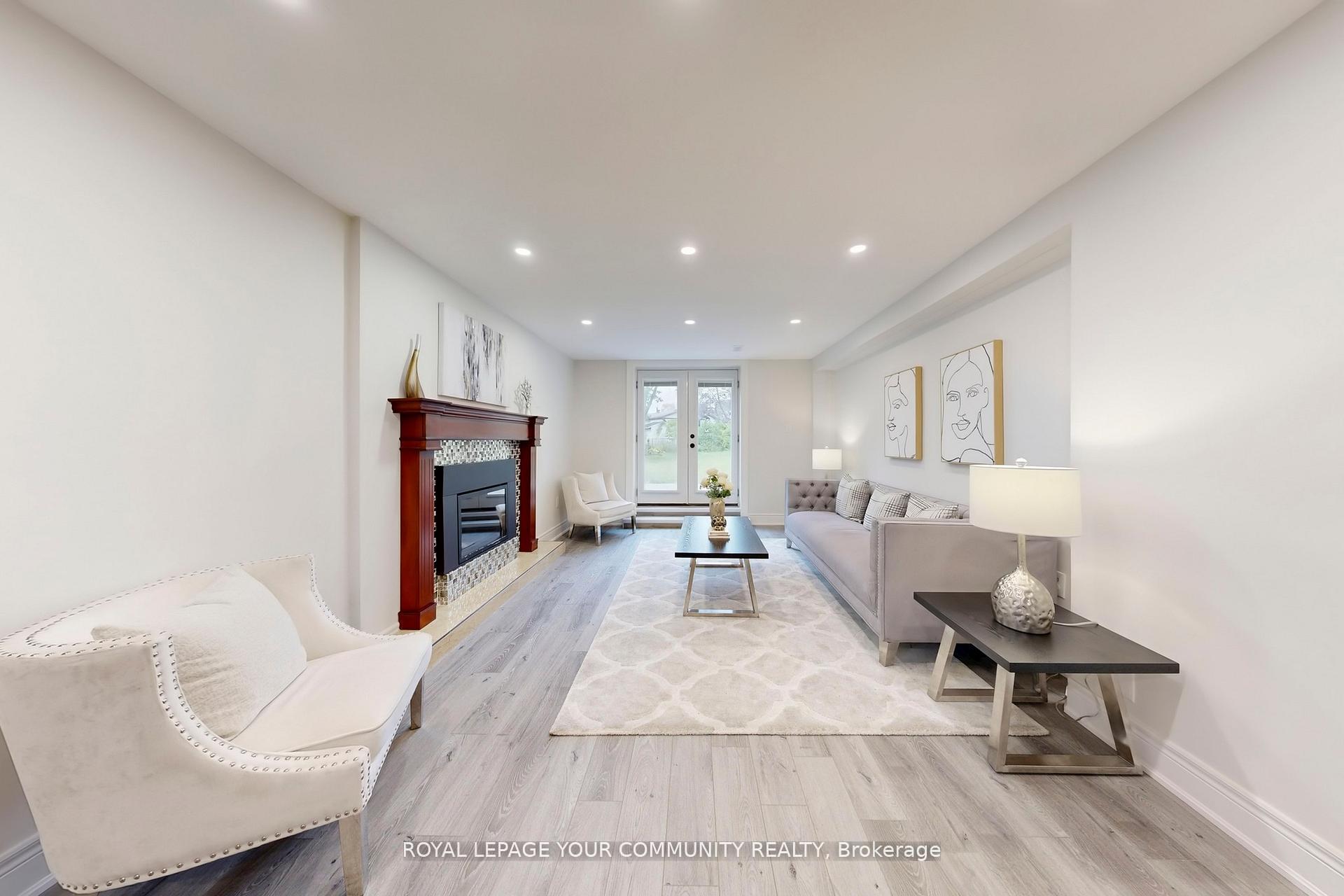 Photo 1 of 2 Charlotte Court, Barrie, Letitia Heights — HOMEH