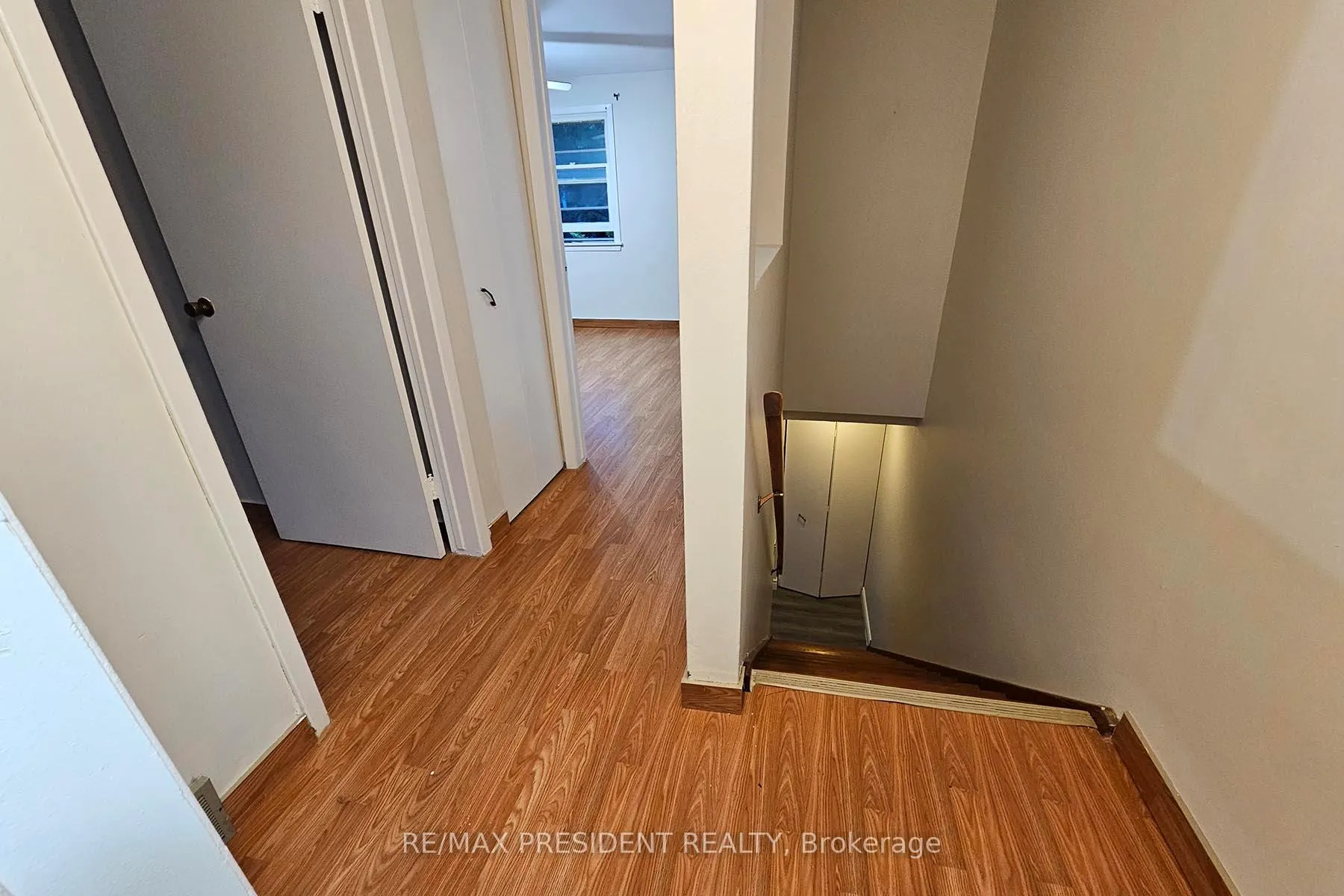 Photo 12 of 560A Brookhaven Crescent, Waterloo — HOMEH