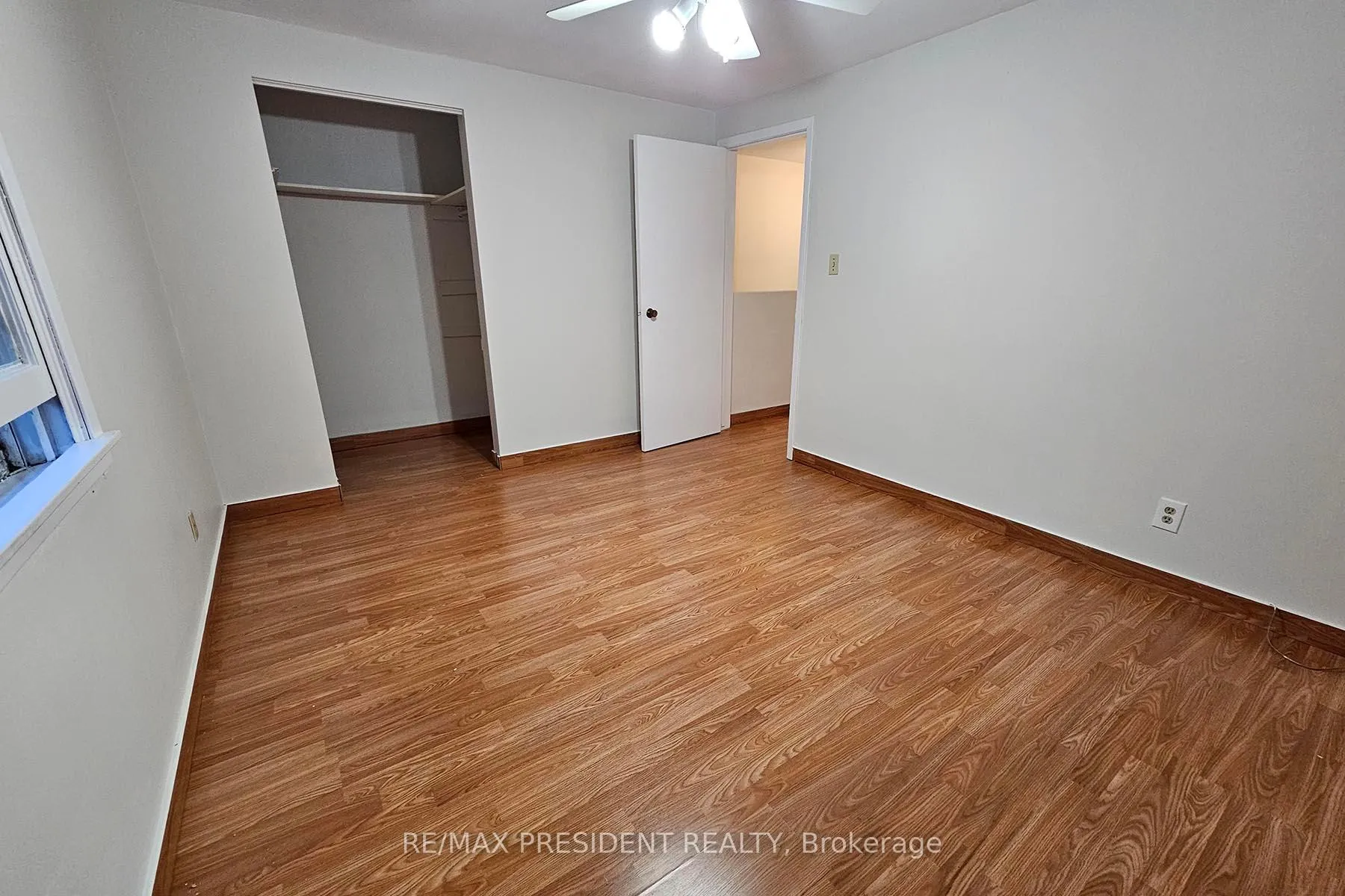 Photo 15 of 560A Brookhaven Crescent, Waterloo — HOMEH
