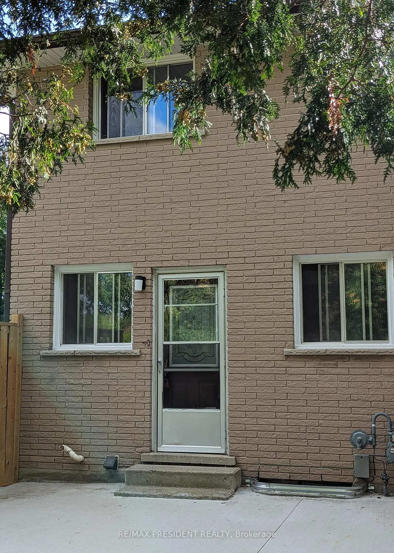 Photo 25 of 560A Brookhaven Crescent, Waterloo — HOMEH