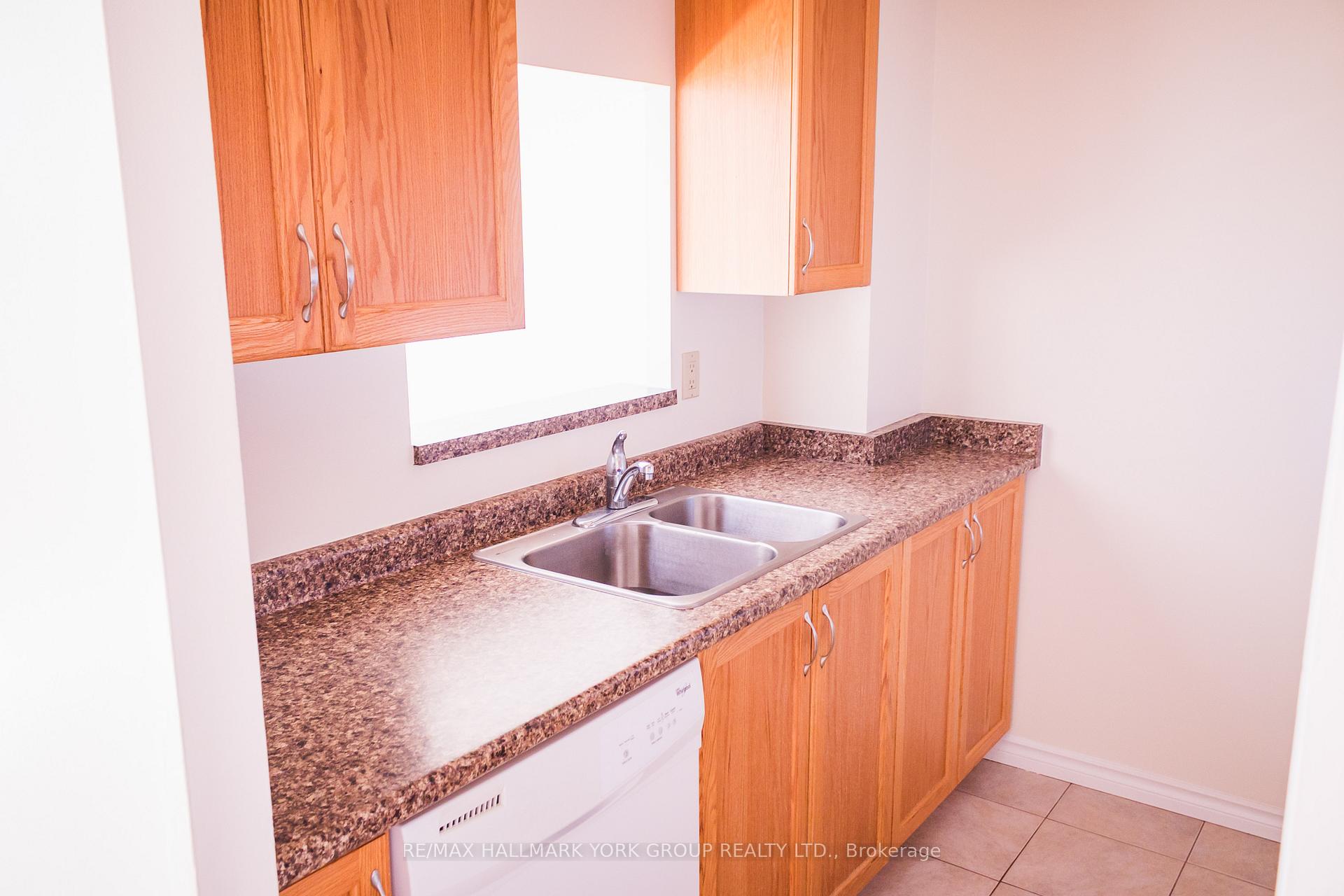 Photo 2 of Unit 204, 262 Rose Street, Barrie, Wellington — HOMEH