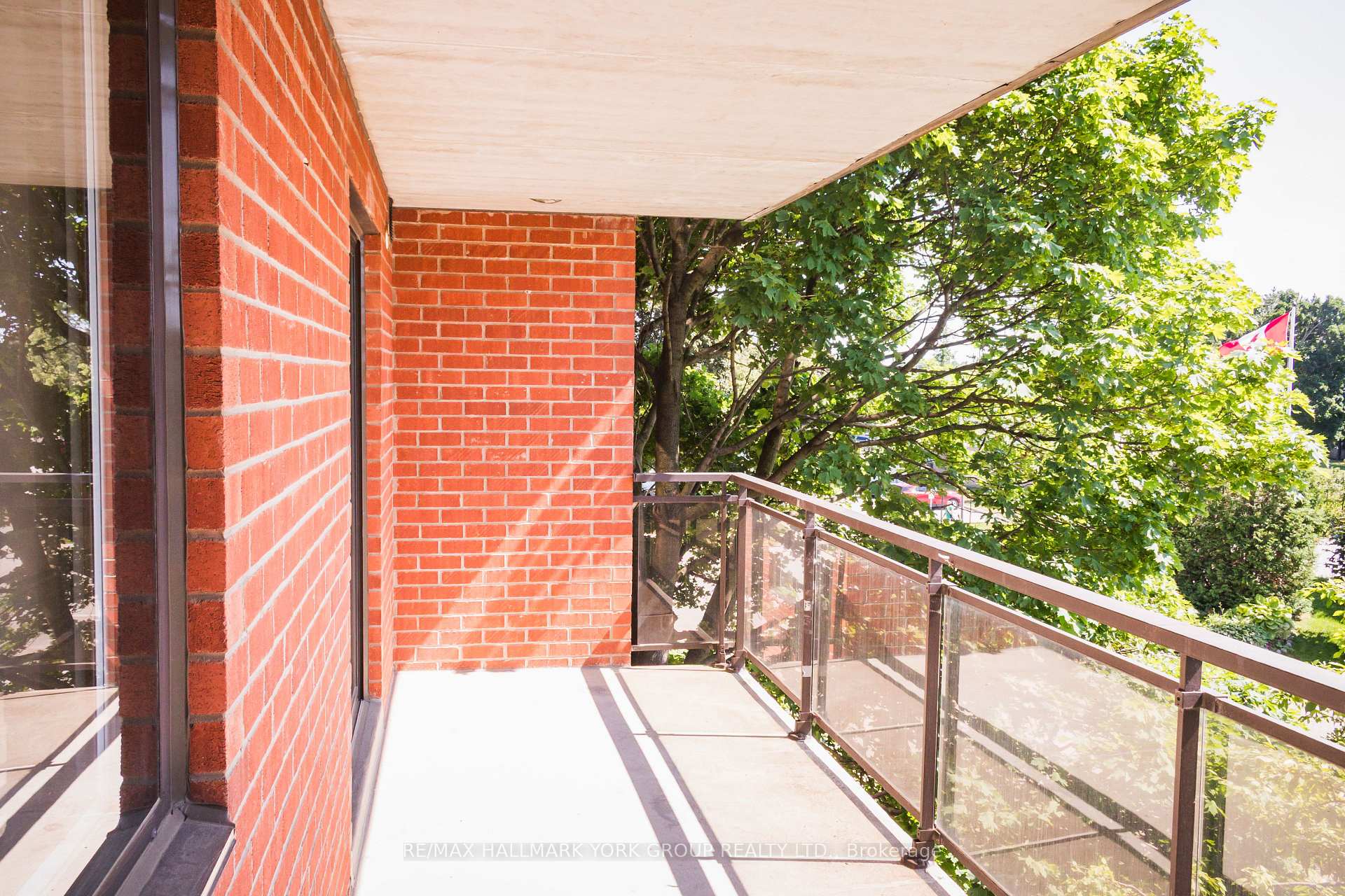 Photo 9 of Unit 204, 262 Rose Street, Barrie, Wellington — HOMEH