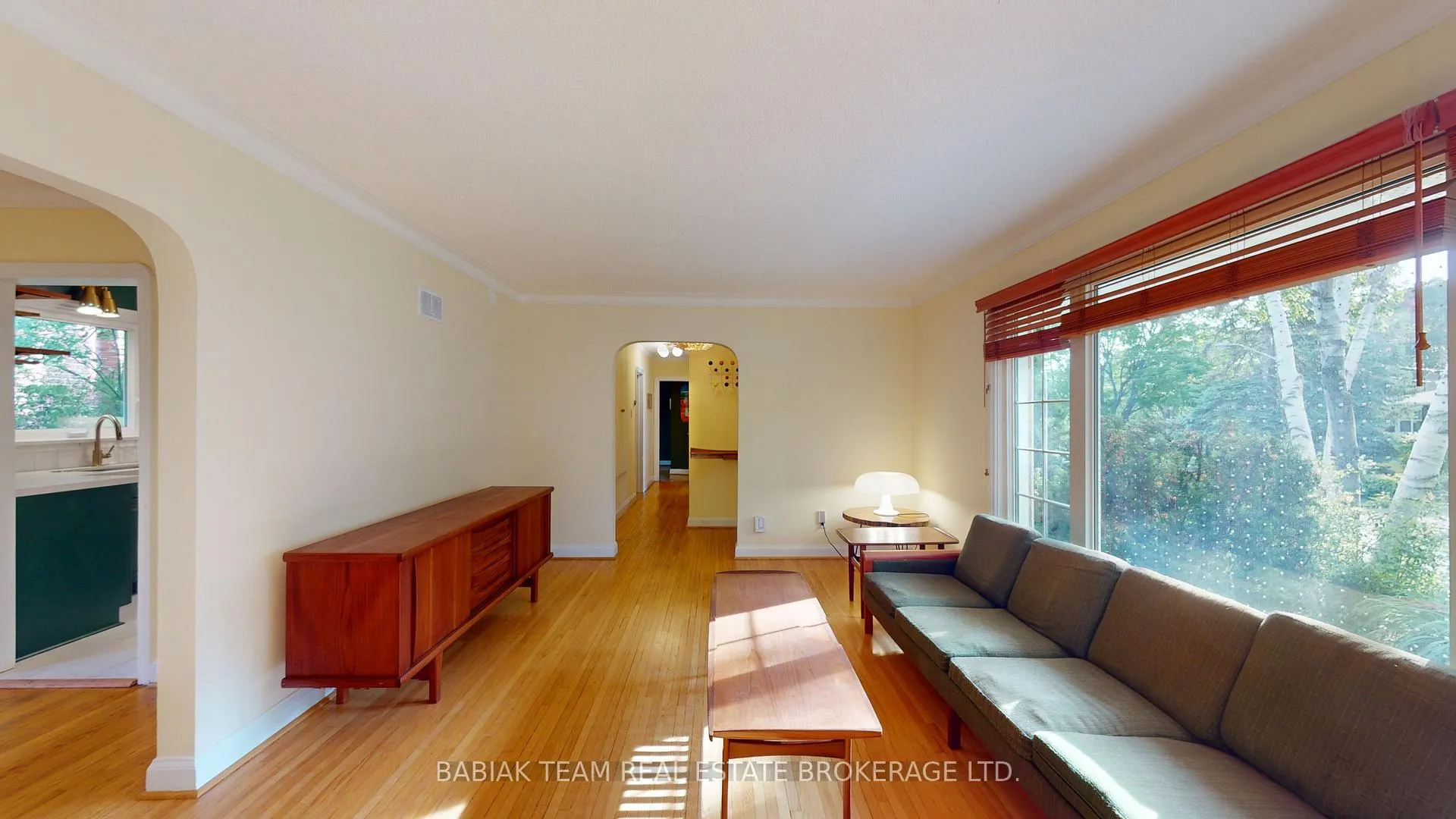 Photo 6 of 48 Kirk Bradden Road E, Etobicoke, Stonegate-Queensway — HOMEH