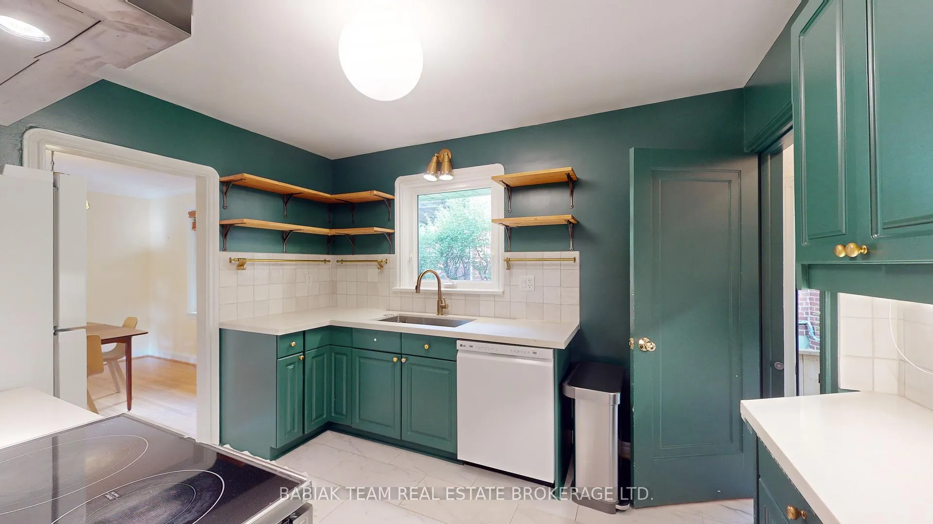 Photo 12 of 48 Kirk Bradden Road E, Etobicoke, Stonegate-Queensway — HOMEH