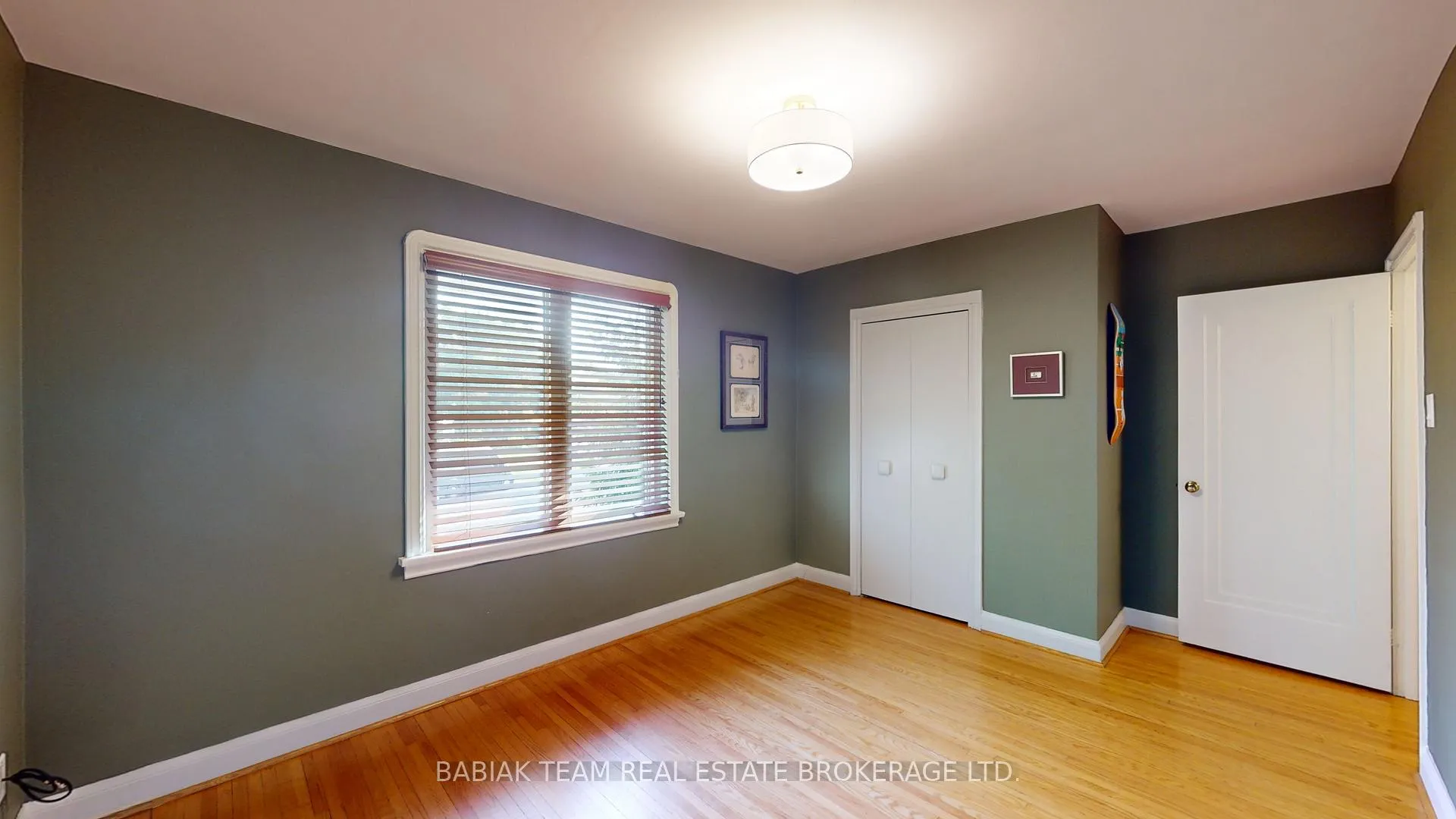 Photo 16 of 48 Kirk Bradden Road E, Etobicoke, Stonegate-Queensway — HOMEH