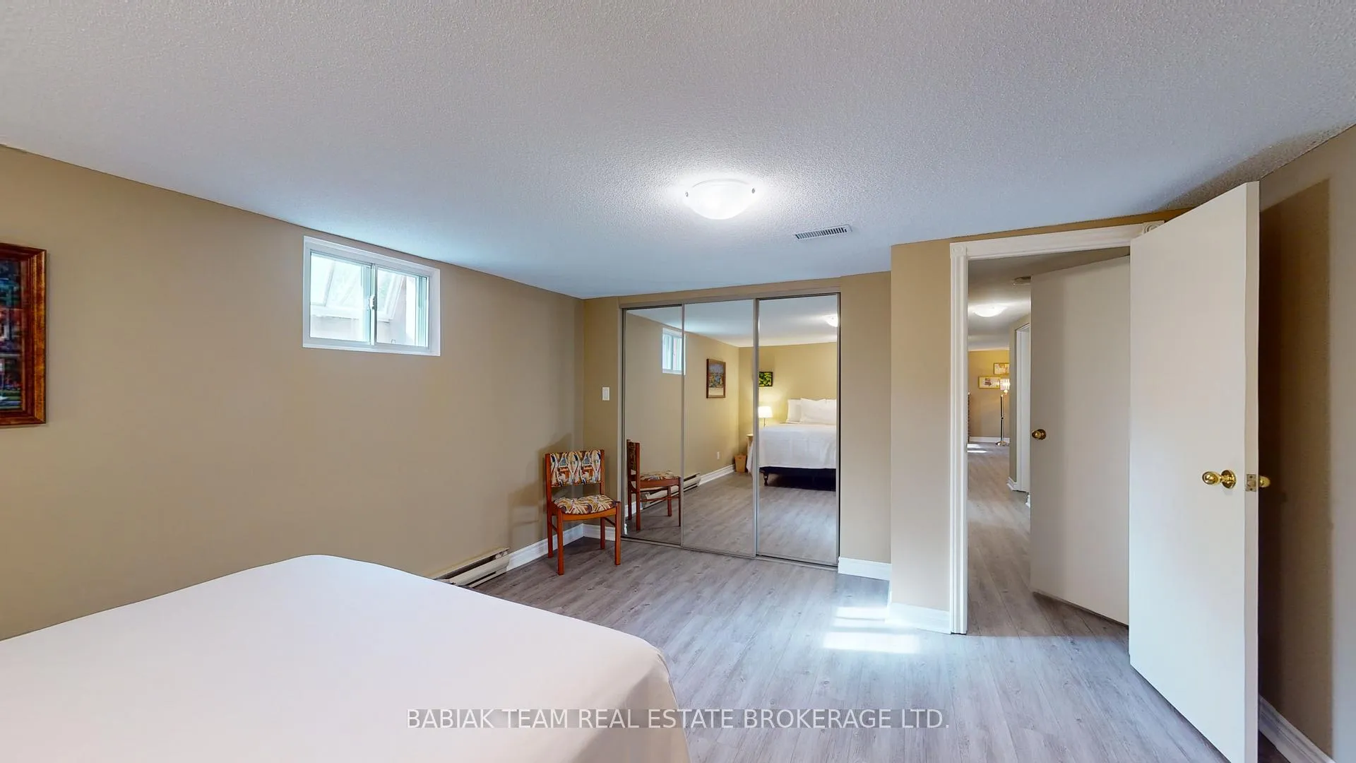 Photo 25 of 48 Kirk Bradden Road E, Etobicoke, Stonegate-Queensway — HOMEH