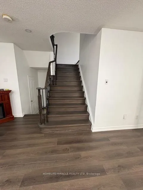 Photo 12 of 43 Allangrove Drive, Brampton, Fletcher's Meadow — HOMEH