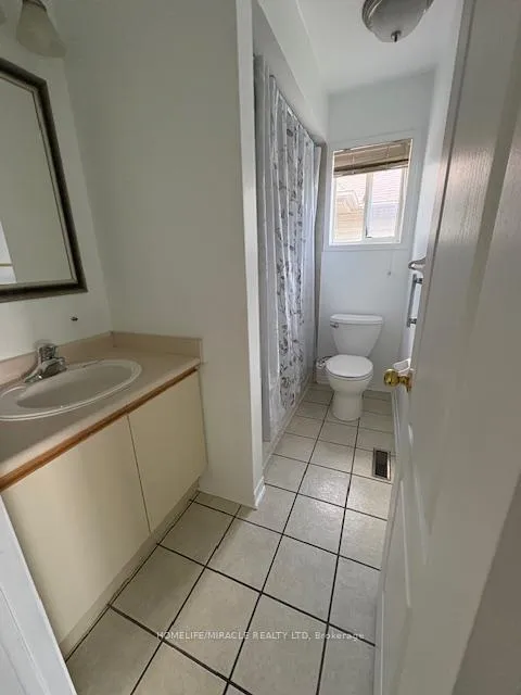 Photo 27 of 43 Allangrove Drive, Brampton, Fletcher's Meadow — HOMEH
